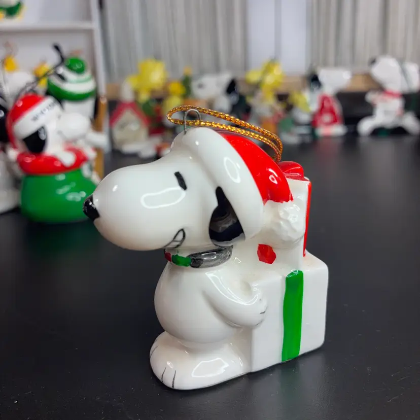 #29 - Vintage Japan Peanuts Ornament Snoopy
