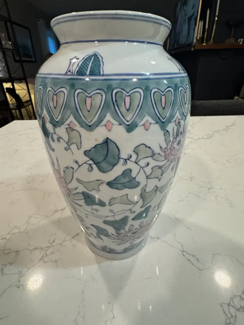 🪹Vintage Chinoisery Vase