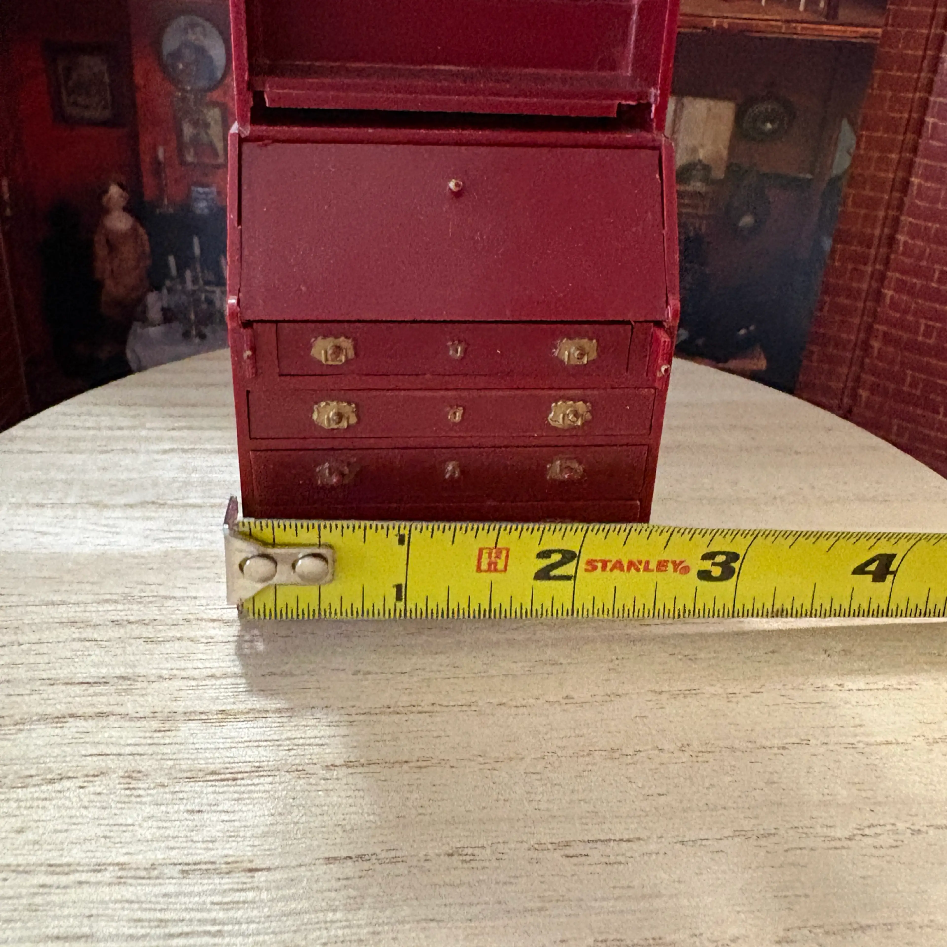 Image 3 of 4