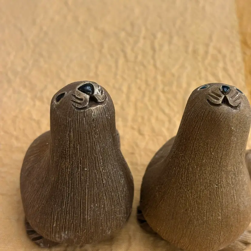 Pair Rinconada Fur Seals - Variation