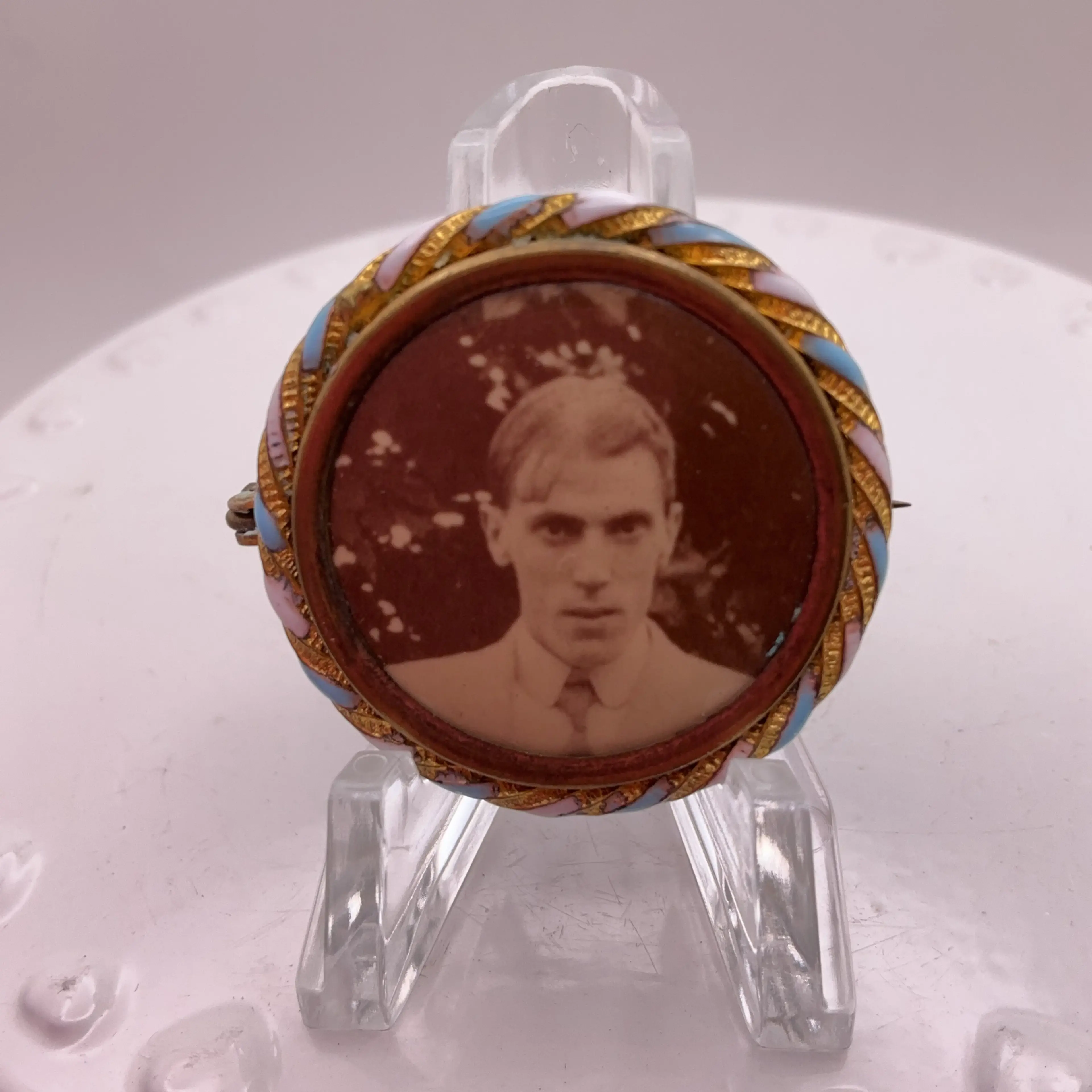 Image 1 of 3