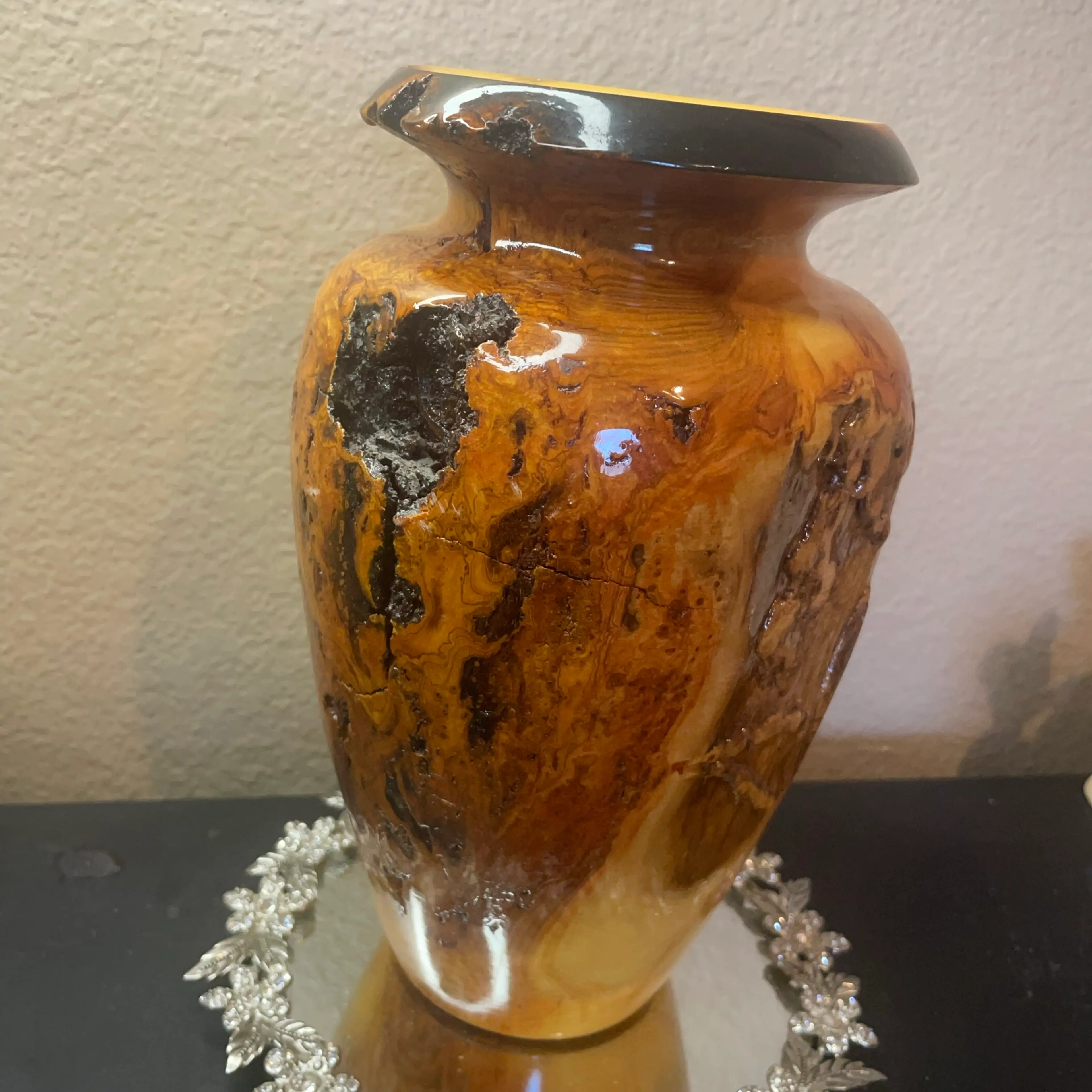 Image 2 of 7