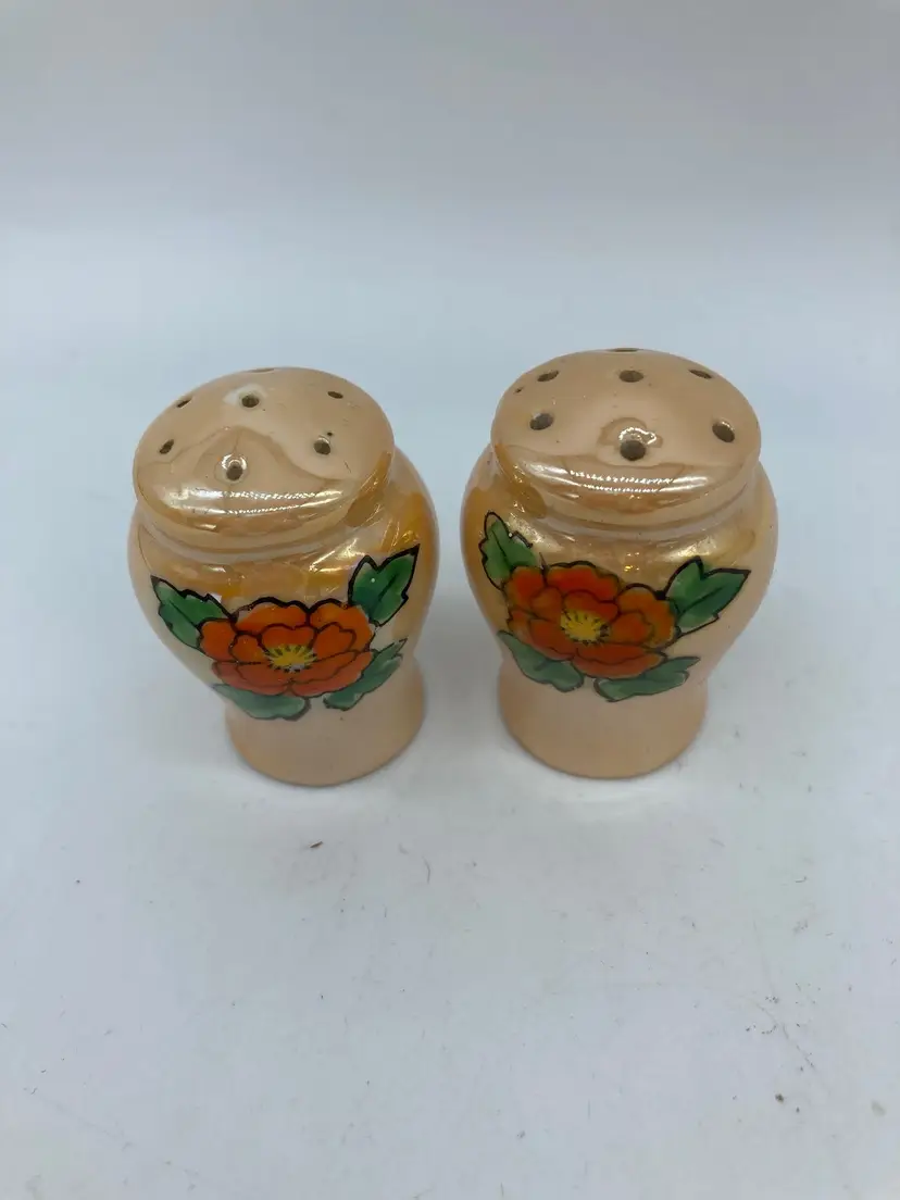 Vintage Peach Lusterware Miniature Floral Art Deco Salt & Pepper Shakers JAPAN