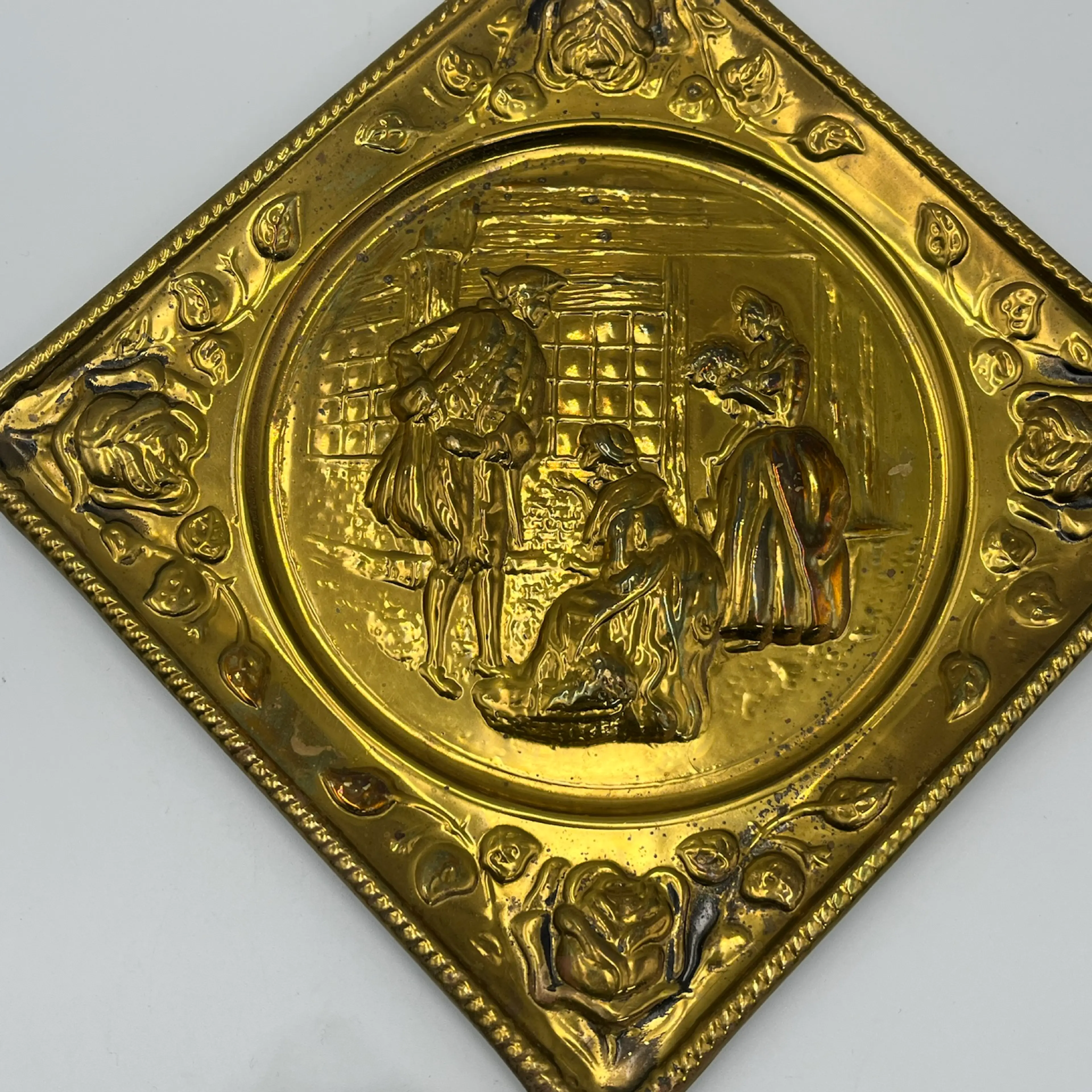 Image 3 of 4