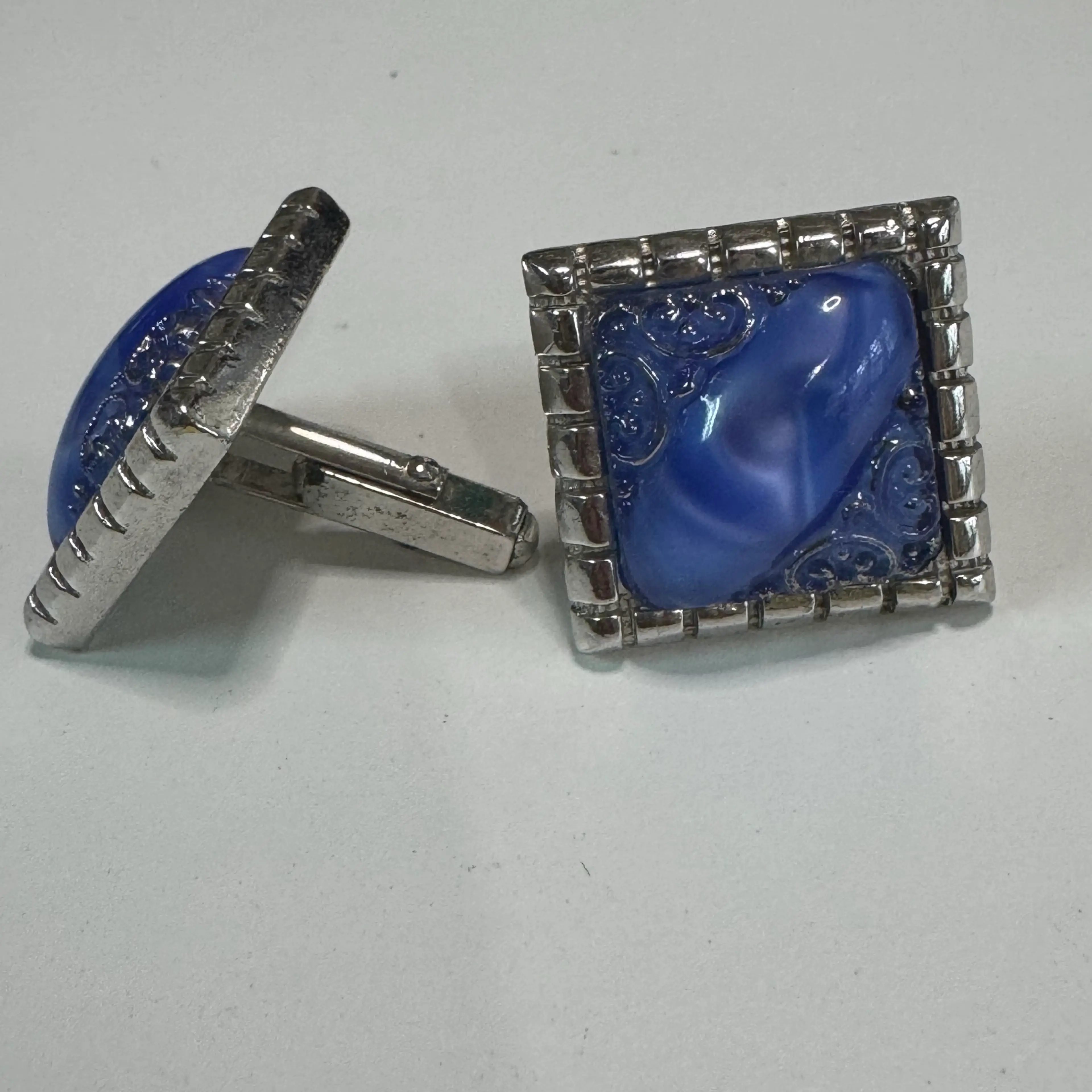 Image 2 of 3