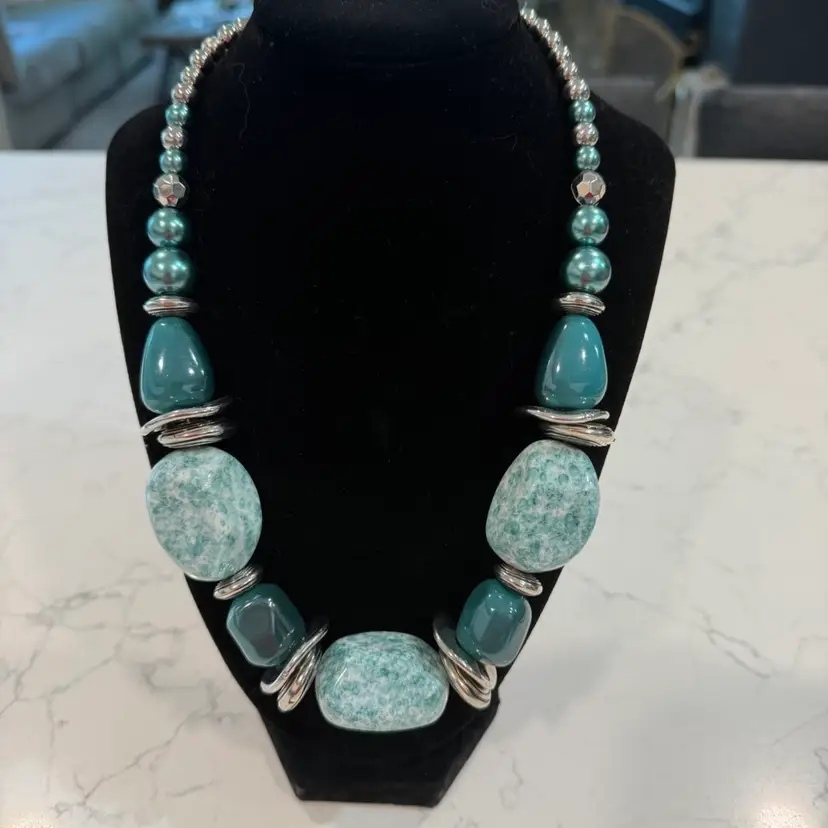 🪹Large Aqua Beads With Silver Accents