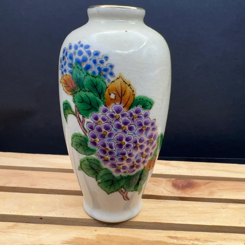 Mini HOMCO Porcelain Vase 3”