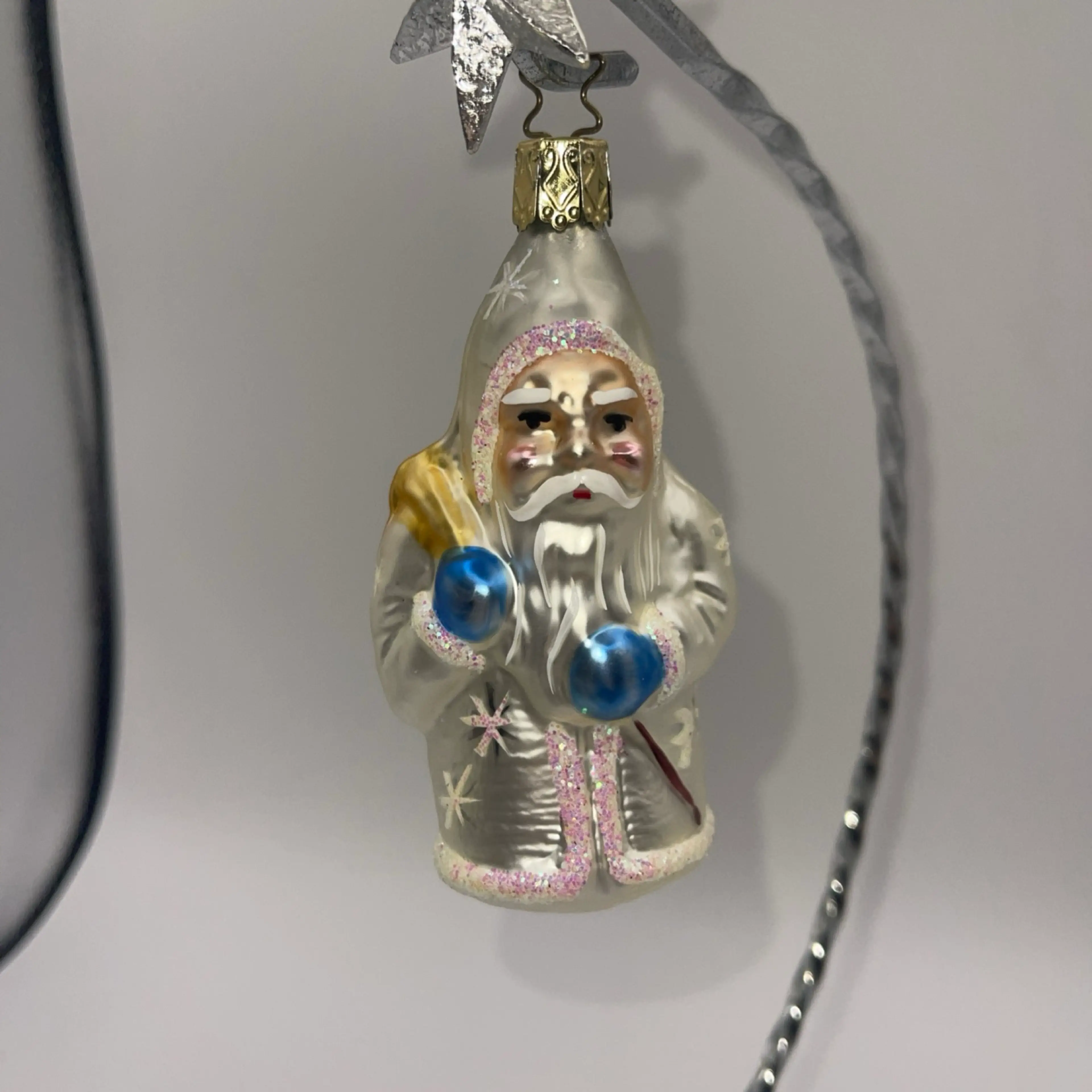 Image 2 of 7