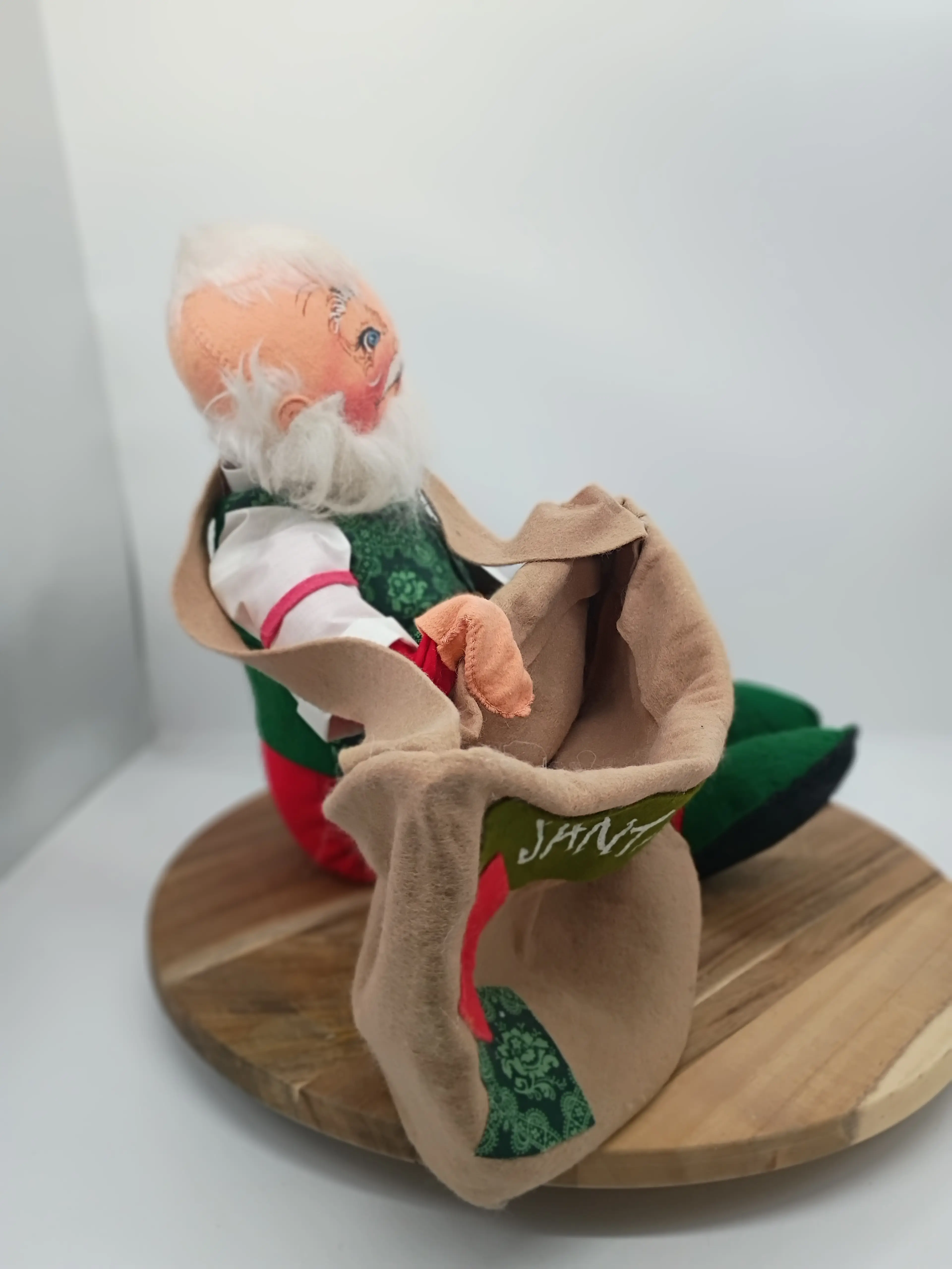 Image 2 of 6