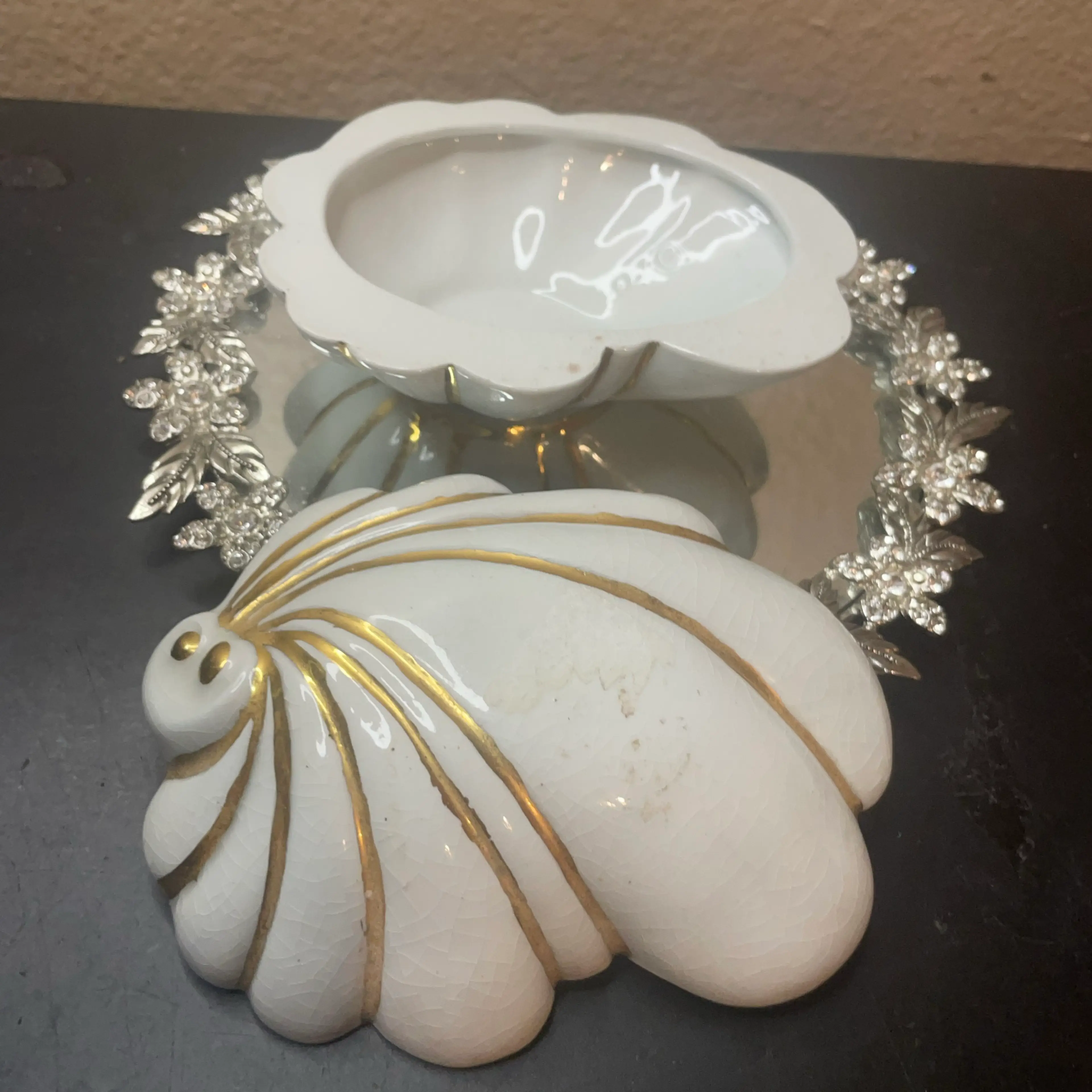 Image 4 of 6
