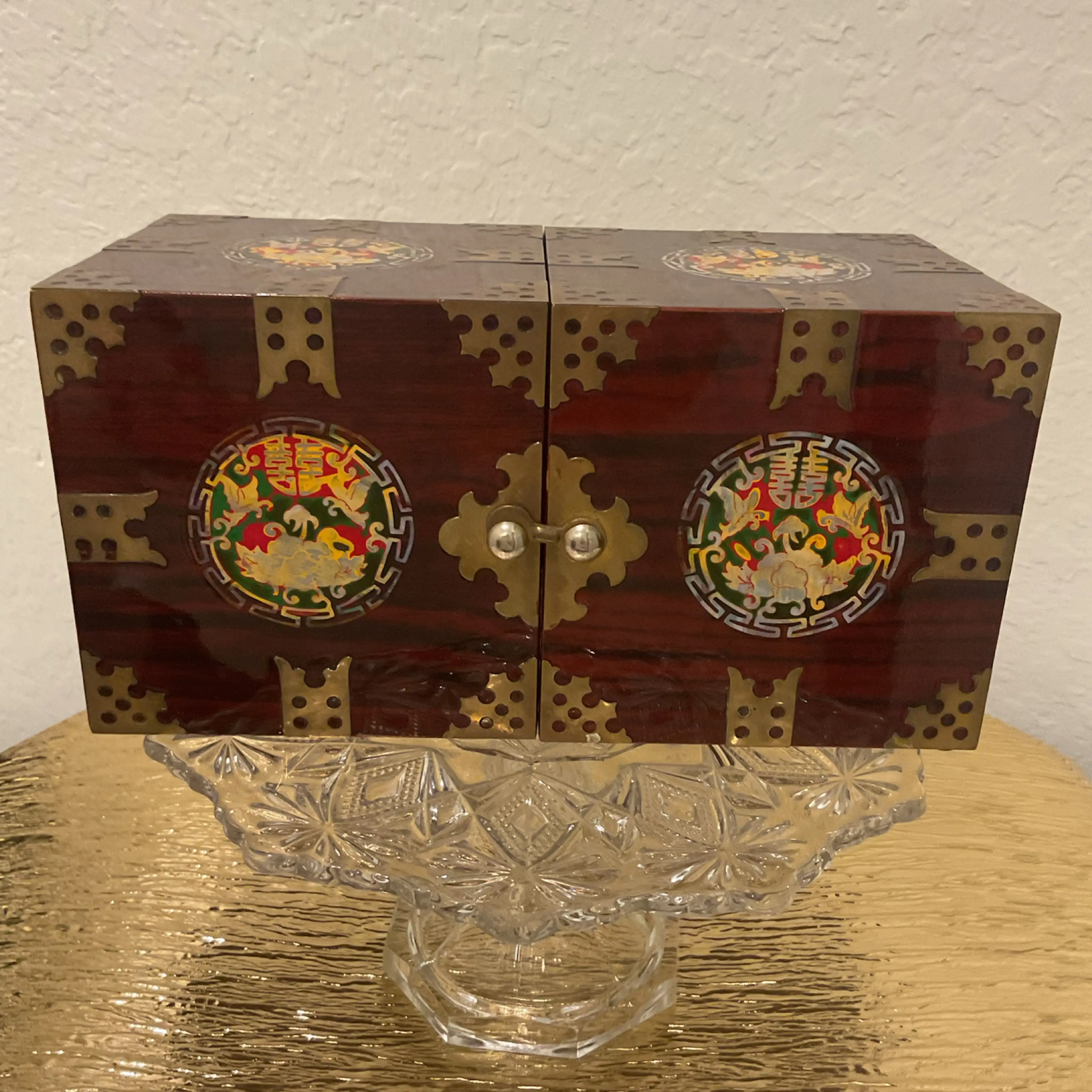 Image 1 of 4
