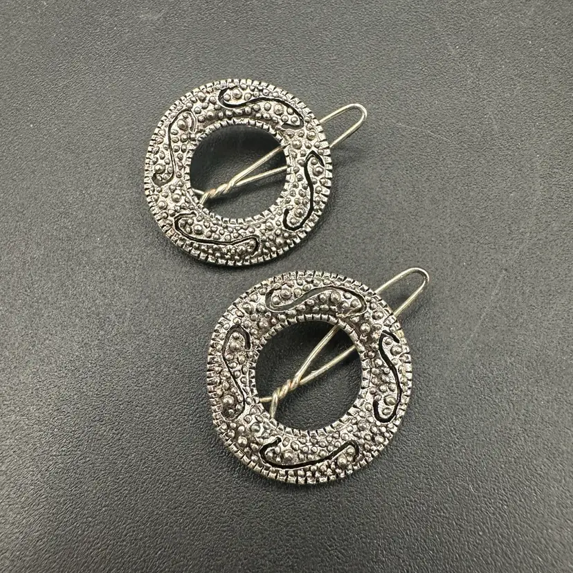 Vintage Silvertone Filigree Wreath Circle Barrettes, 1”W Unmarked