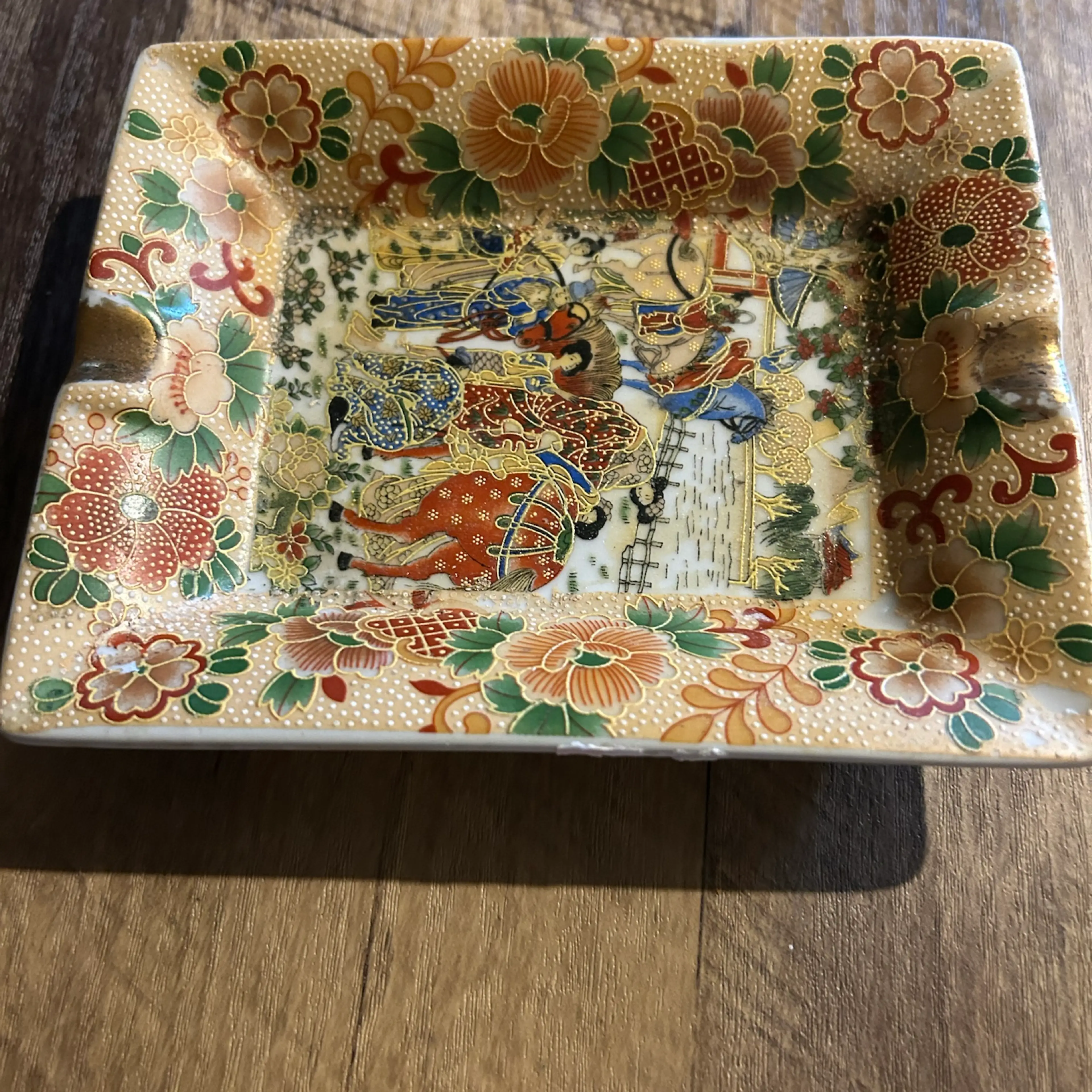 Image 2 of 4