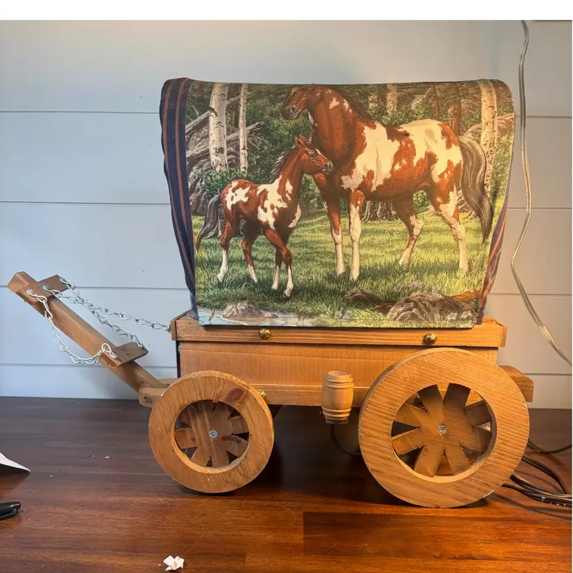 Covered Wagon Lamp