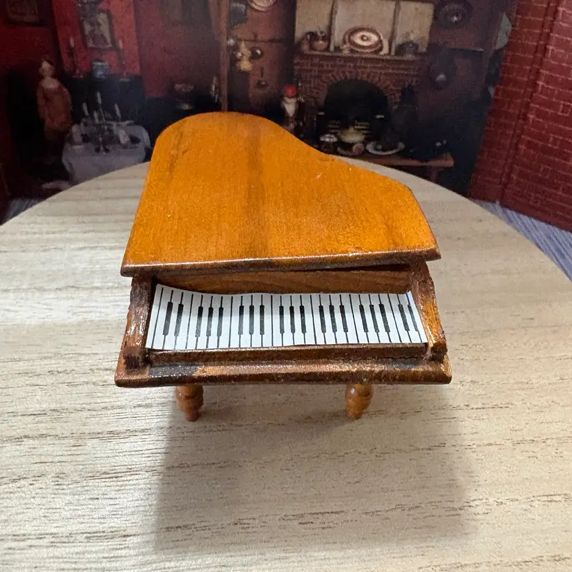 Piano - Small Wood
