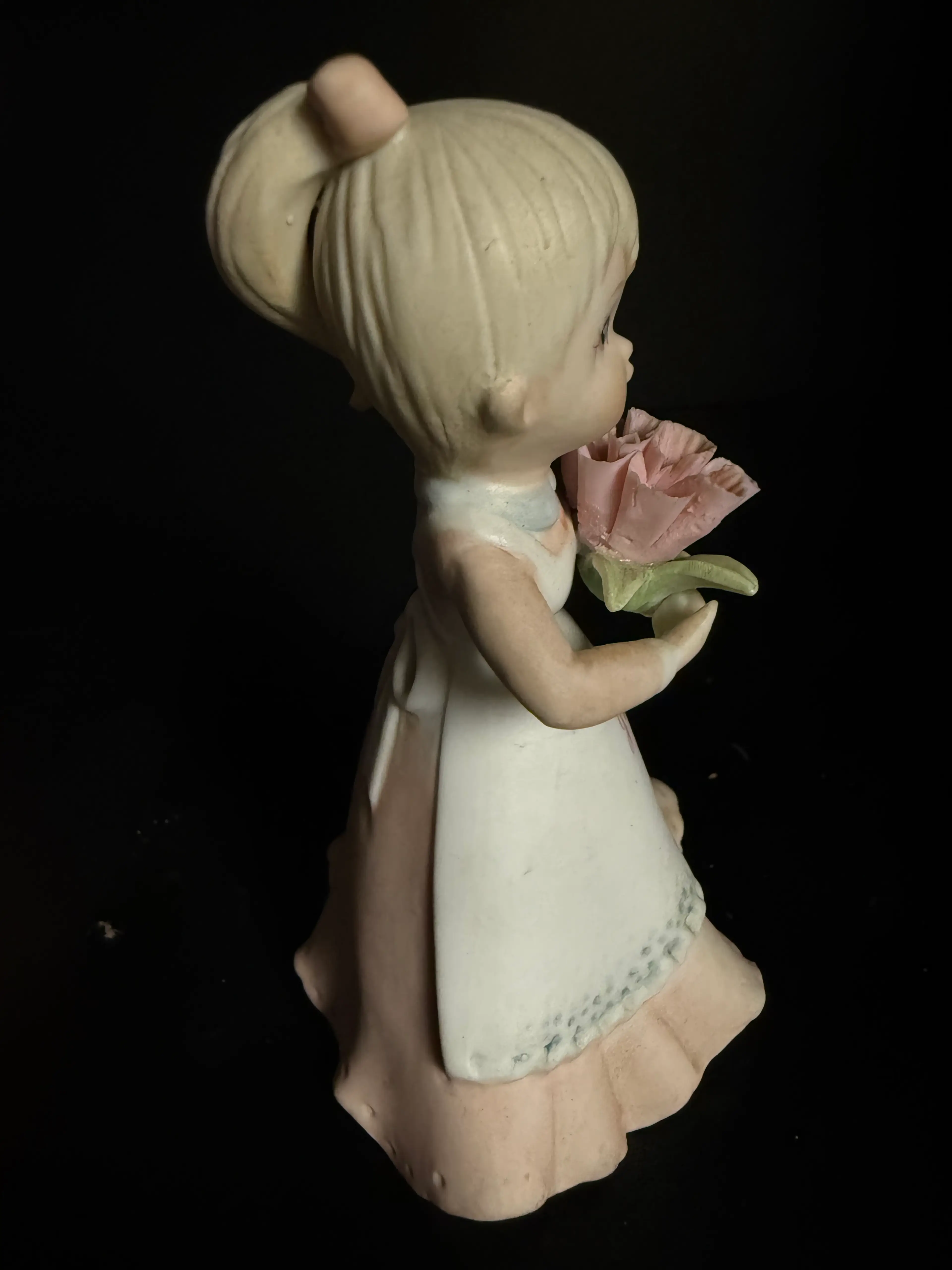 Image 2 of 8