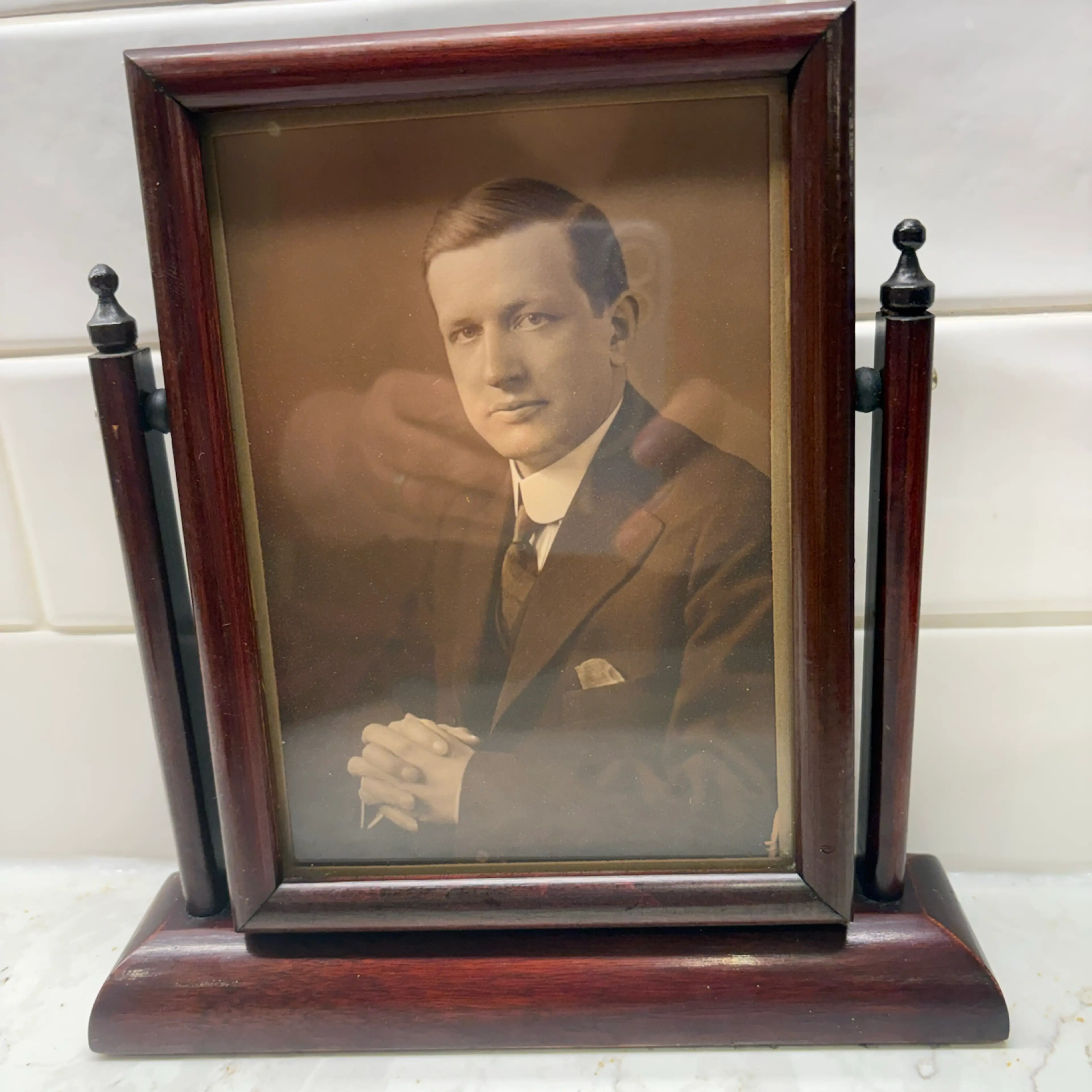 Image 1 of 8