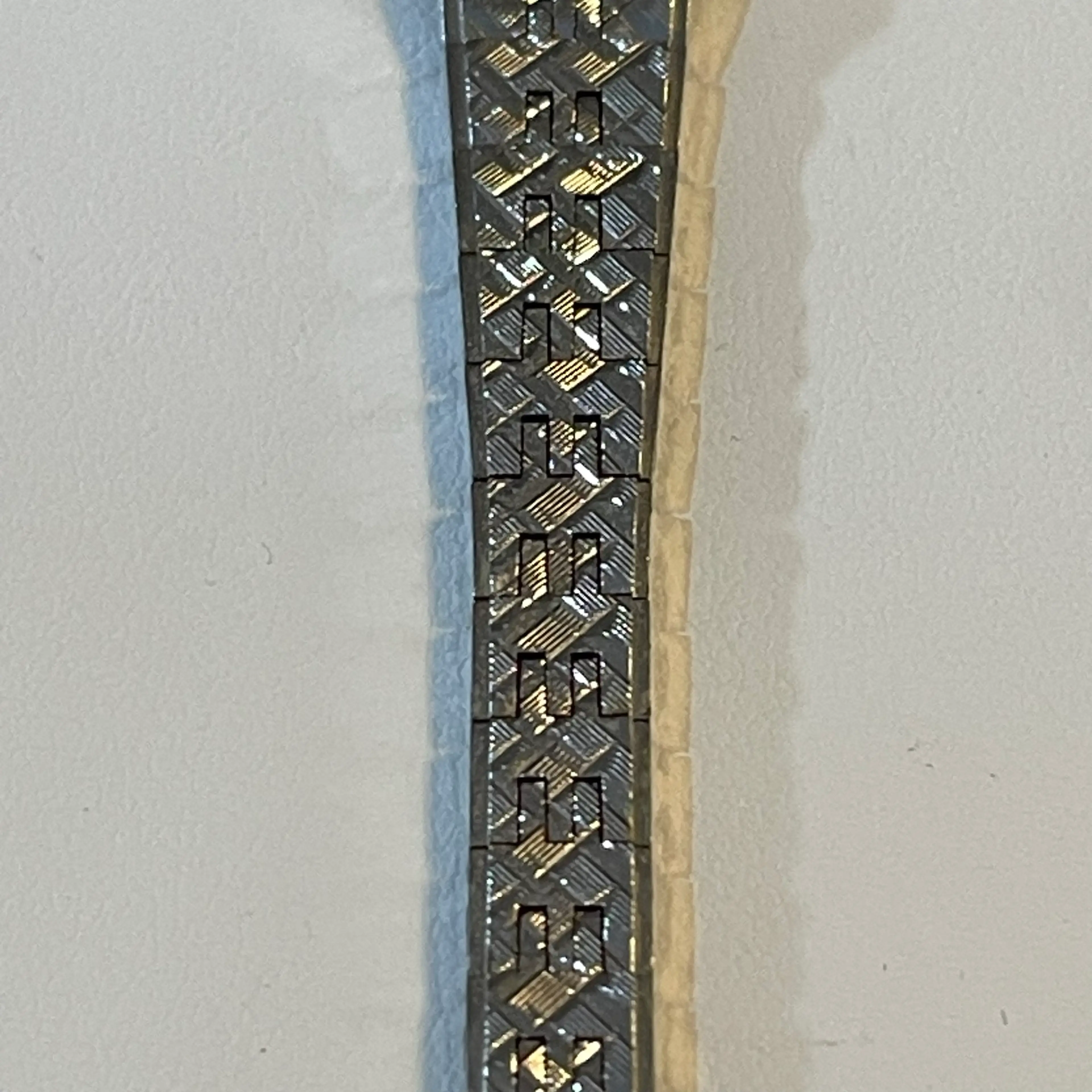 Image 4 of 6