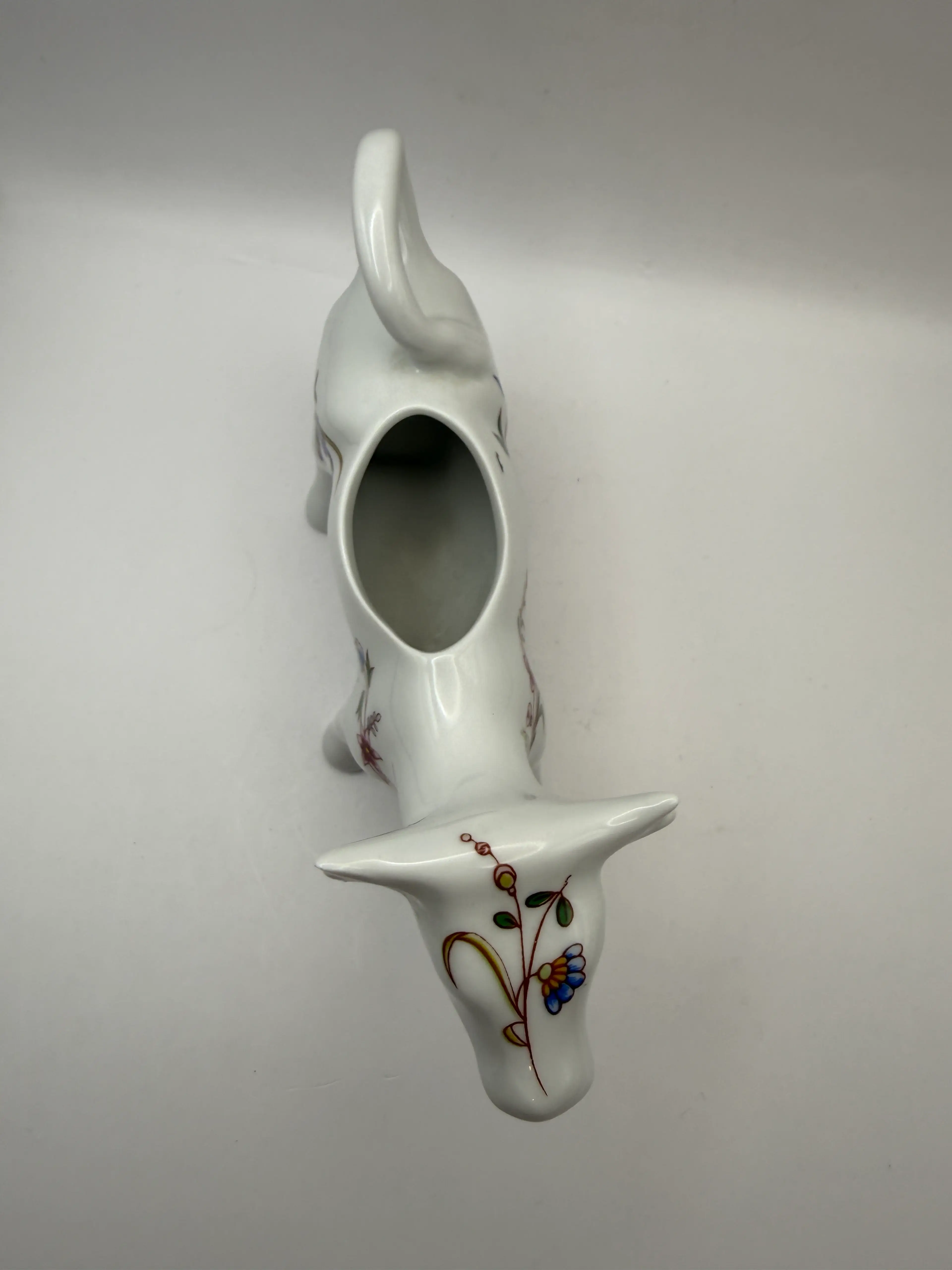 Image 2 of 8