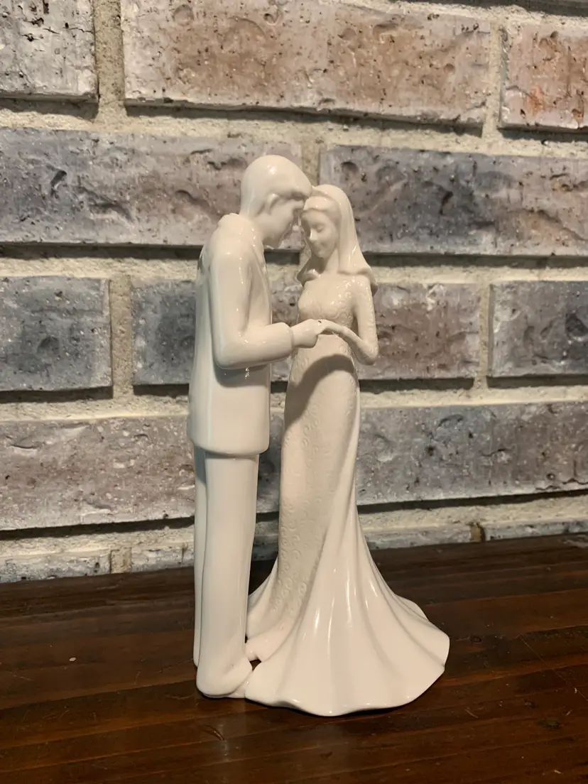 Enesco -Kim Lawrence - With All My Heart - Bride & Groom- #112008