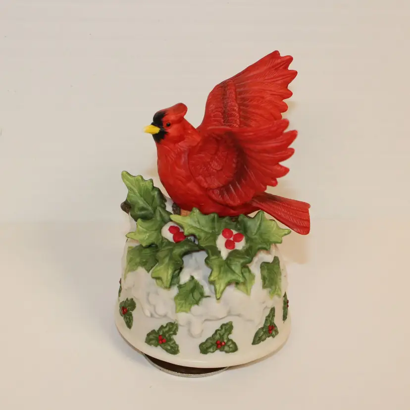 Vintage Cardinal 1996 Seymour Mann Connoisseur Collection Musical X'mas by Mario Bernini