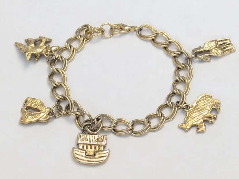 Vintage Gold Tone Noah's Ark Animal Charm Bracelet