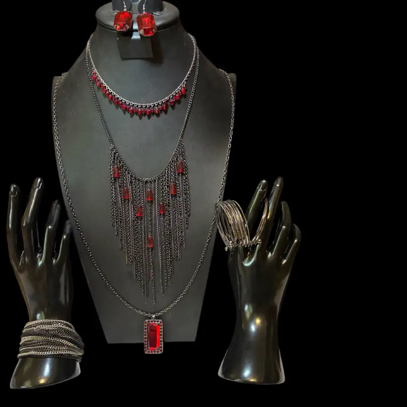 Stunning Lot Of 11 Pieces: Red Black Gunmetal - Necklace Earring, And Bracelet Lot