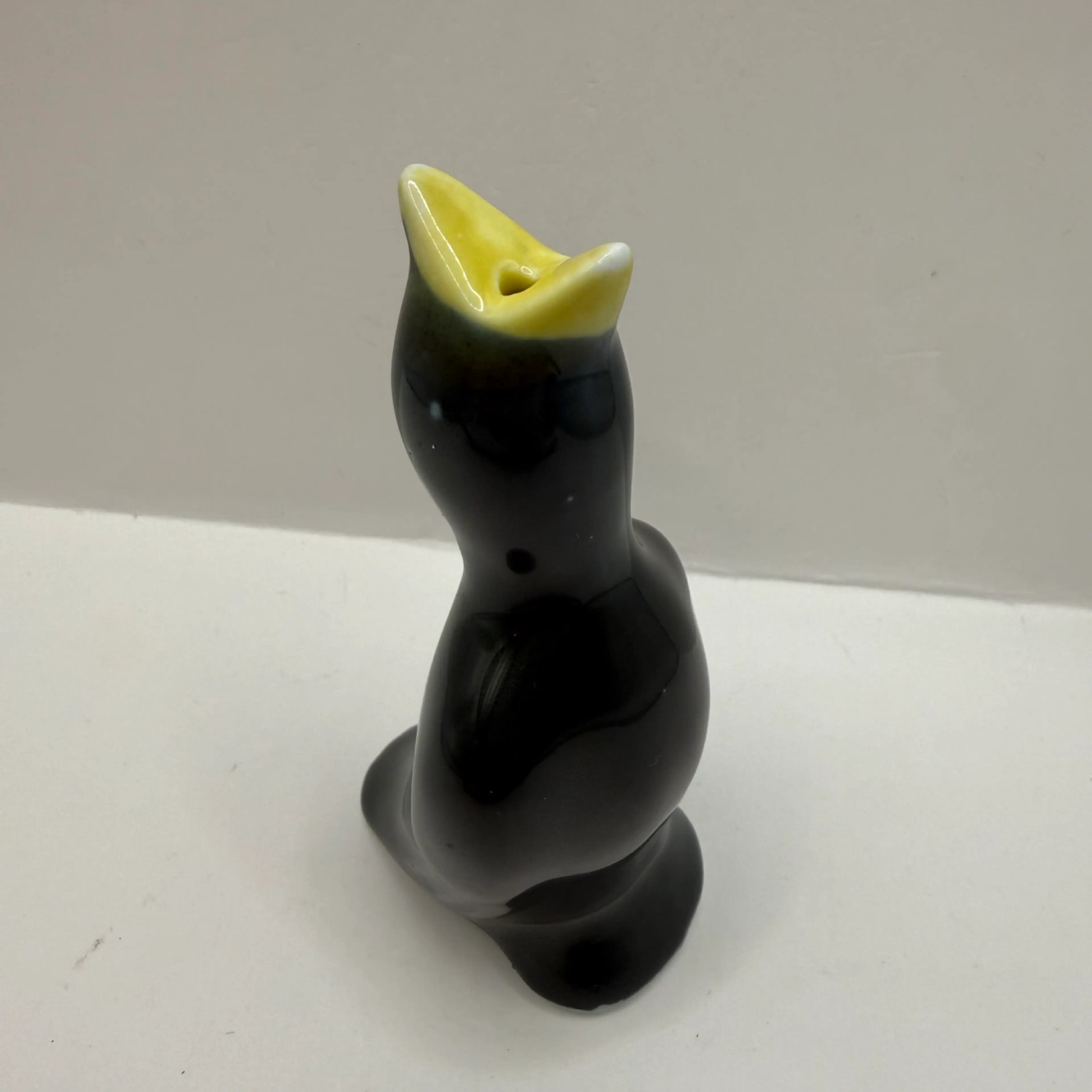 Image 2 of 6