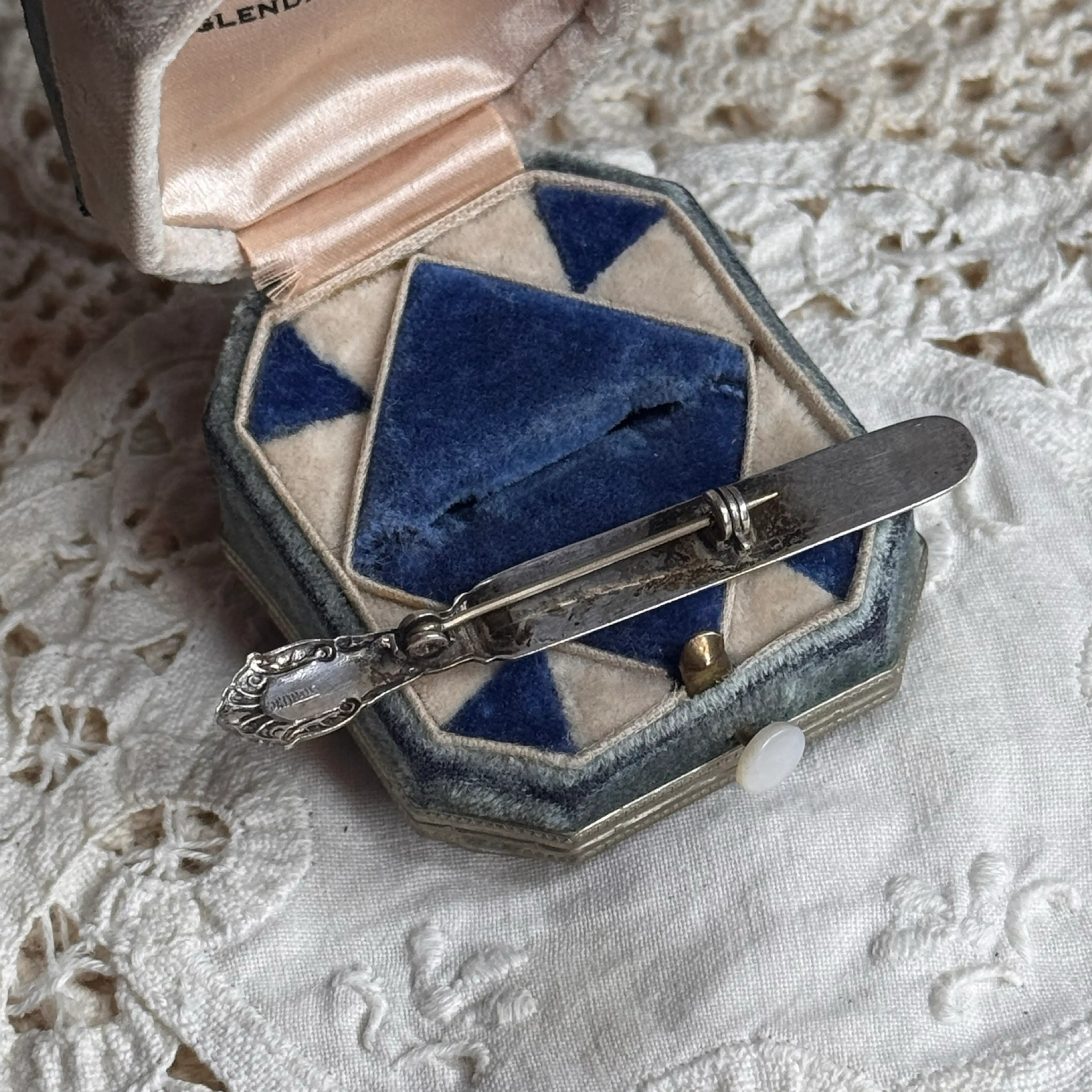 Image 2 of 3