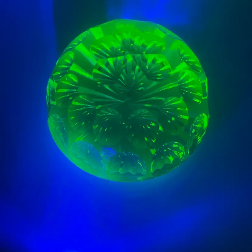 #0059 1930s Webb Corbett facet-cut vaseline crystal starburst paperweight.
