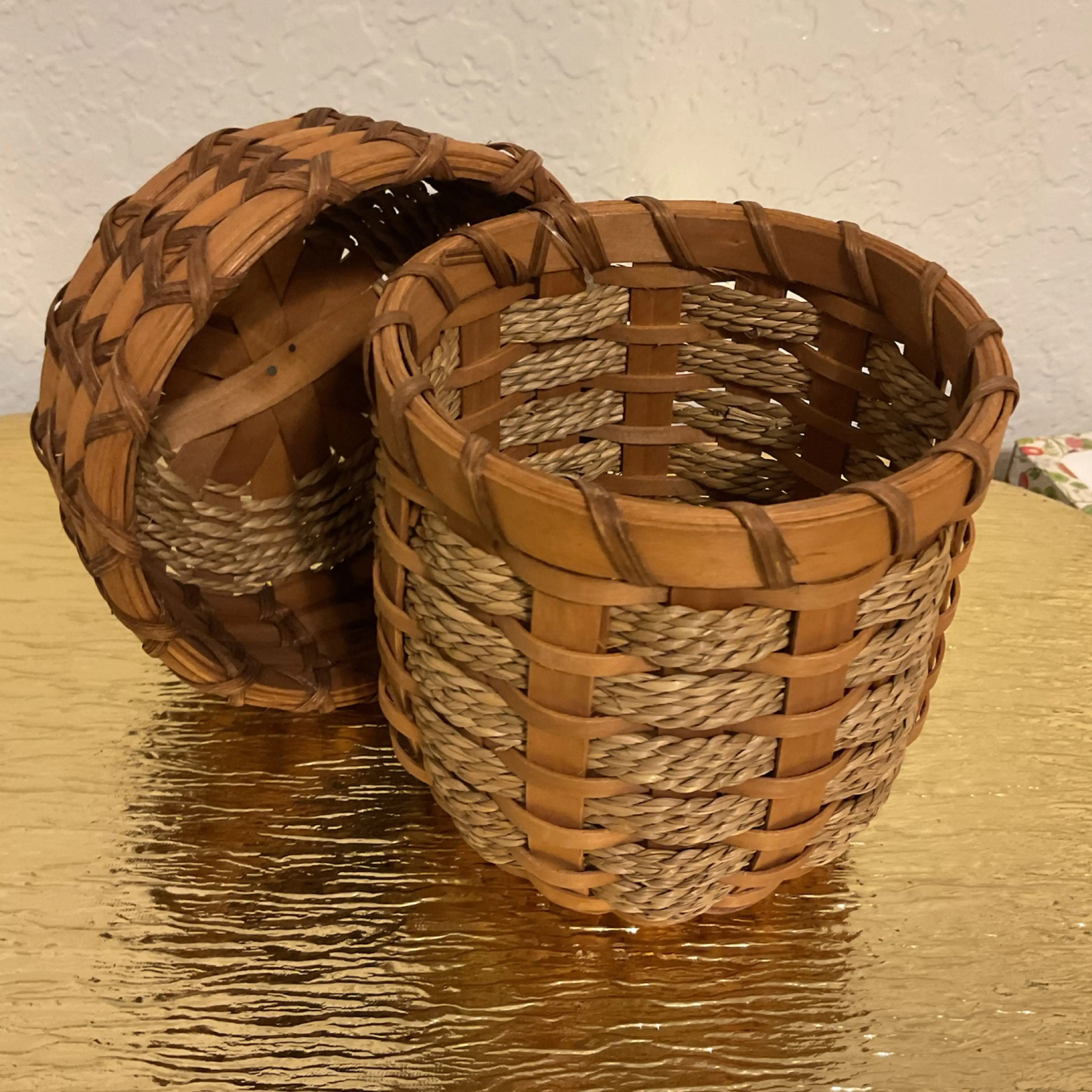 Image 2 of 2