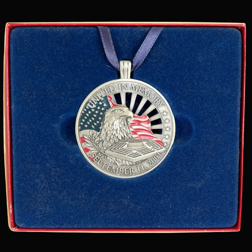 "United In Memory" September 11, 2001 Fine Pewter Pentagon Commemorative Ornament with Original Box & Inserts. Never Forget 🥺❤️‍🩹 9/11