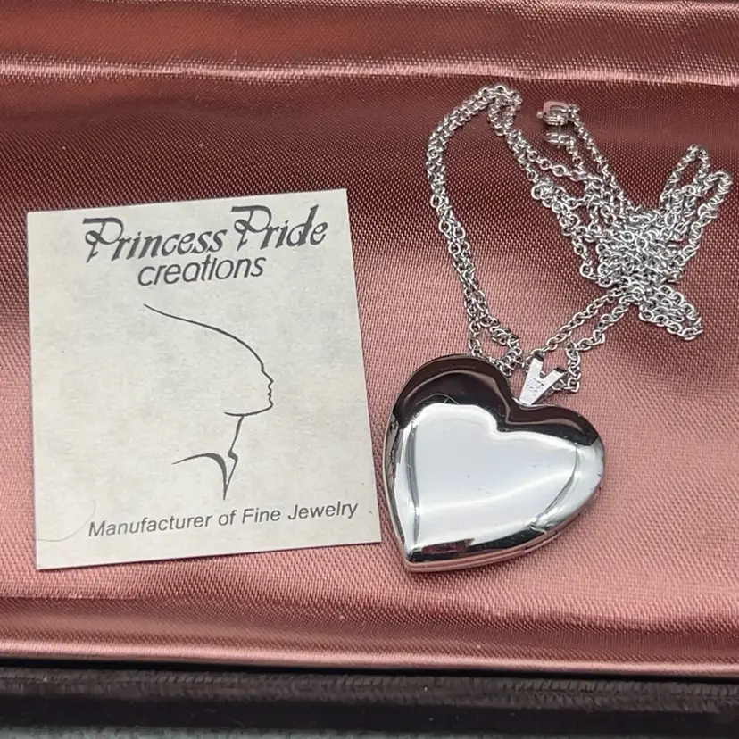 #01 New Princess Pride Creations Sterling Silver 925 Puffy Heart Locket Necklace 24”