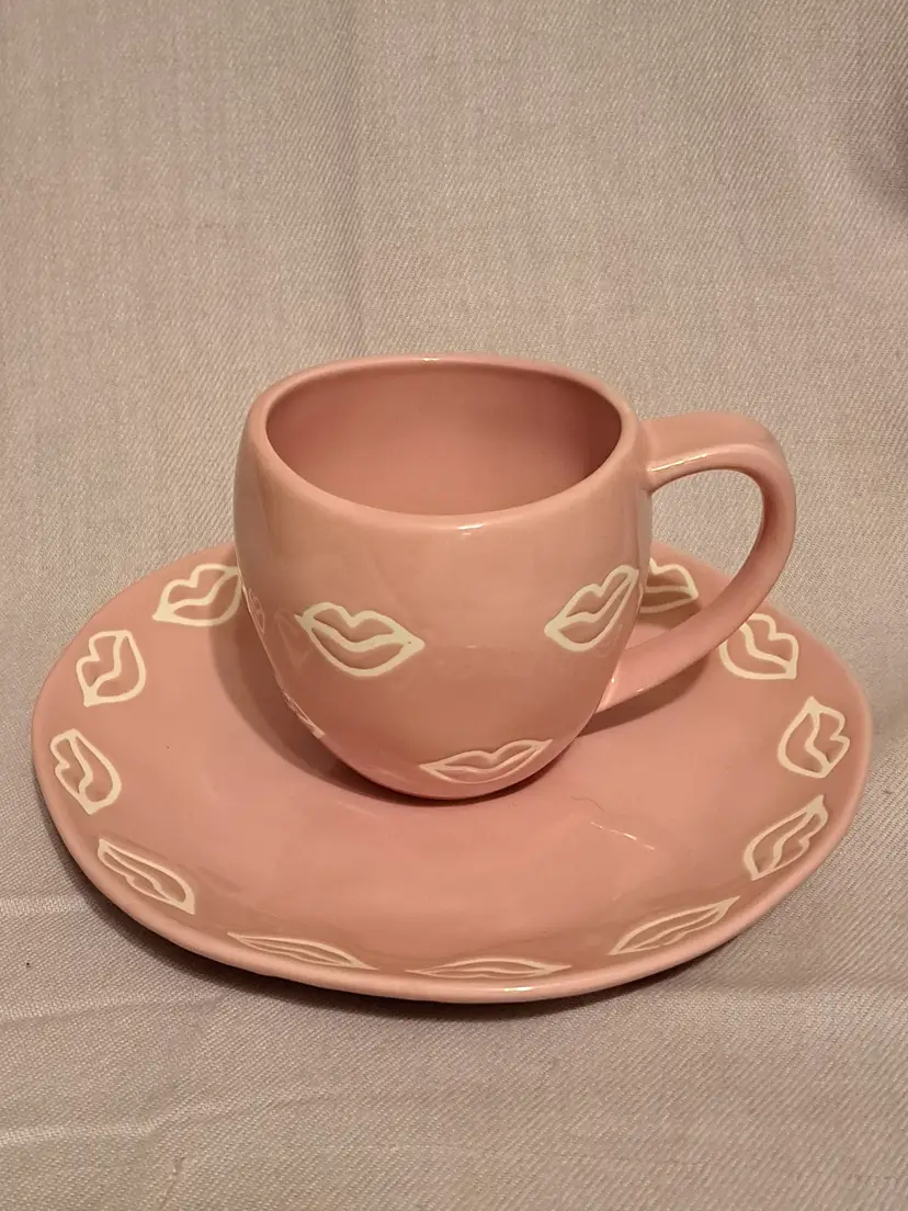 Anthropologie Vida Icon Valentine's Day Edition mug & plate