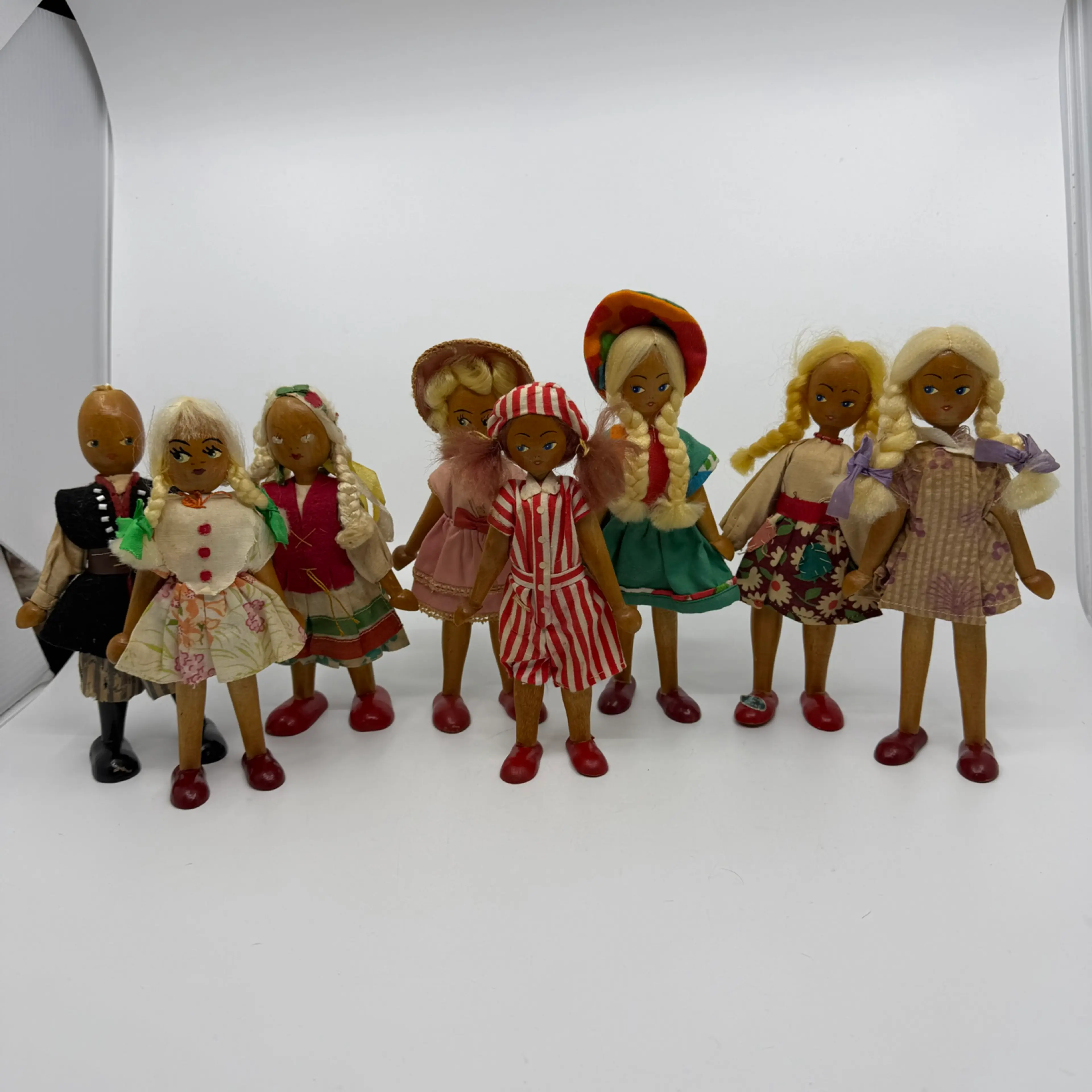 Image 1 of 23