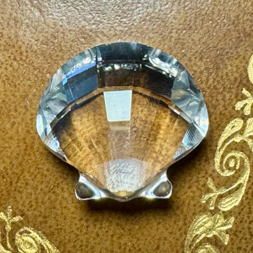 😻 Swarovski Crystal Seashell Miniature Figurine