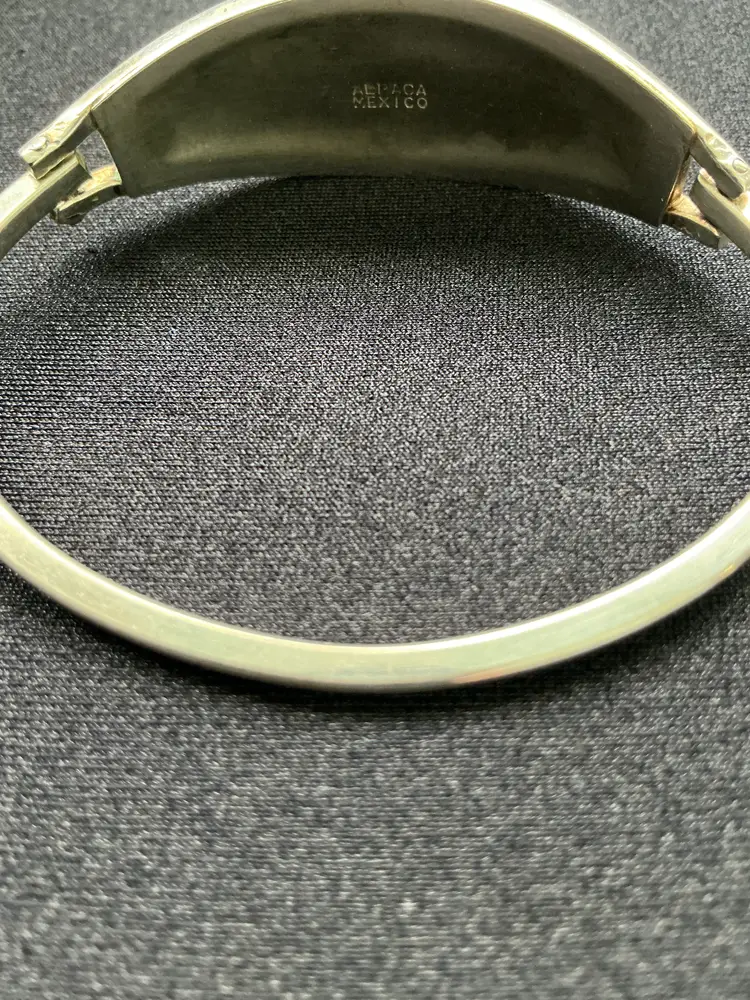 #10NNME - Signed MEXICO ALPACA BRACELET 6.5