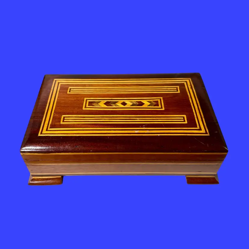 Antique 19th C. Inlaid Mixed Wood Marquetry Valet Box w/ Dividers READ