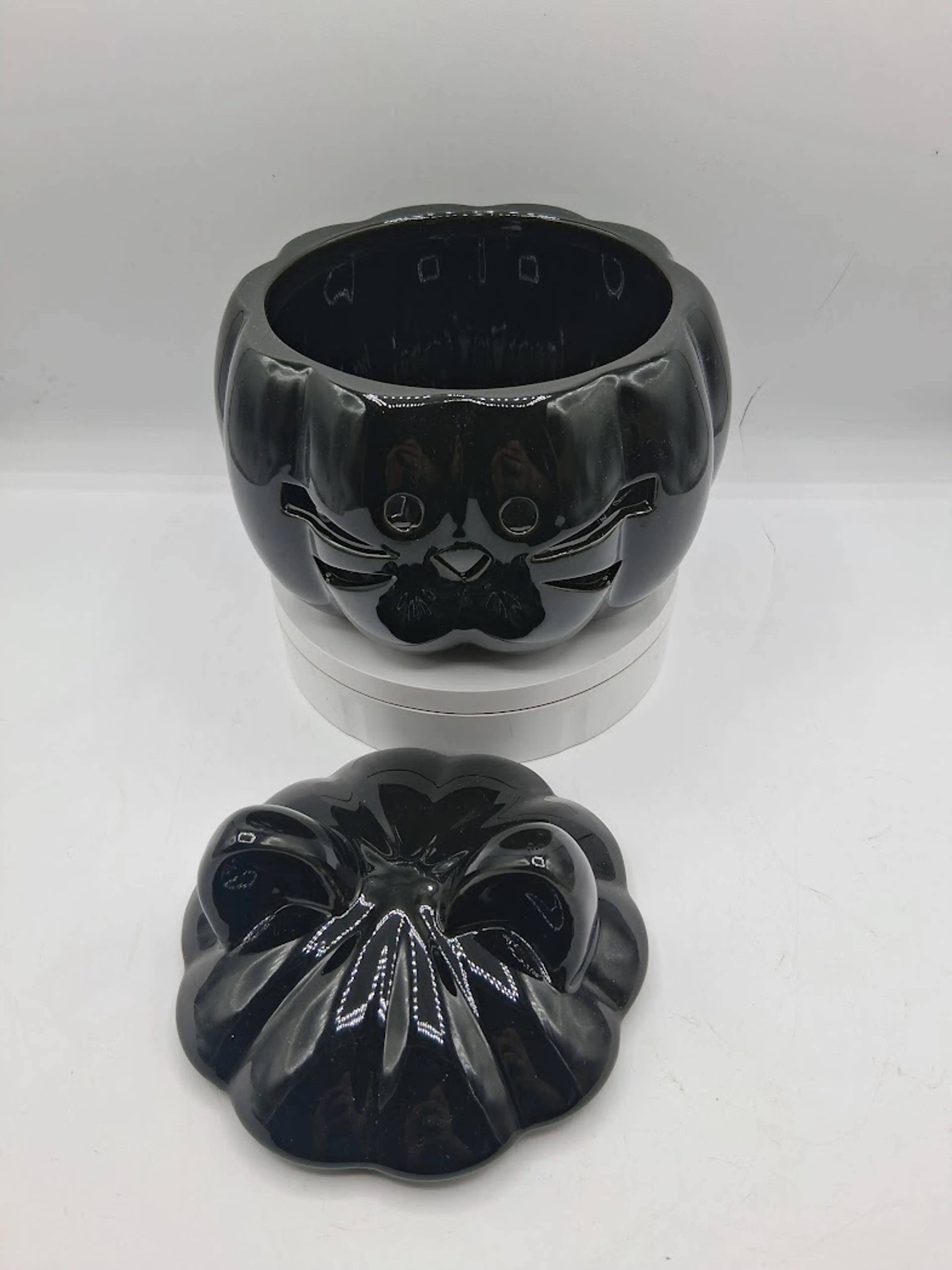Image 3 of 7