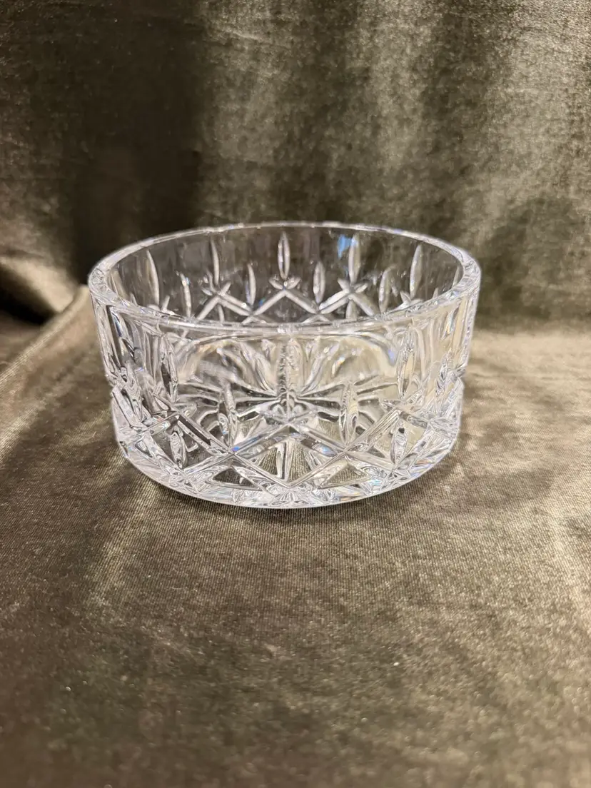Gorham "LADY ANNE" Crystal Wine Bottle  Coaster/ Candy Dish