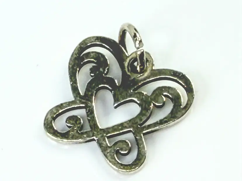 James Avery Sterling Silver large Open Butterfly Heart Love Nature Charm JR2148