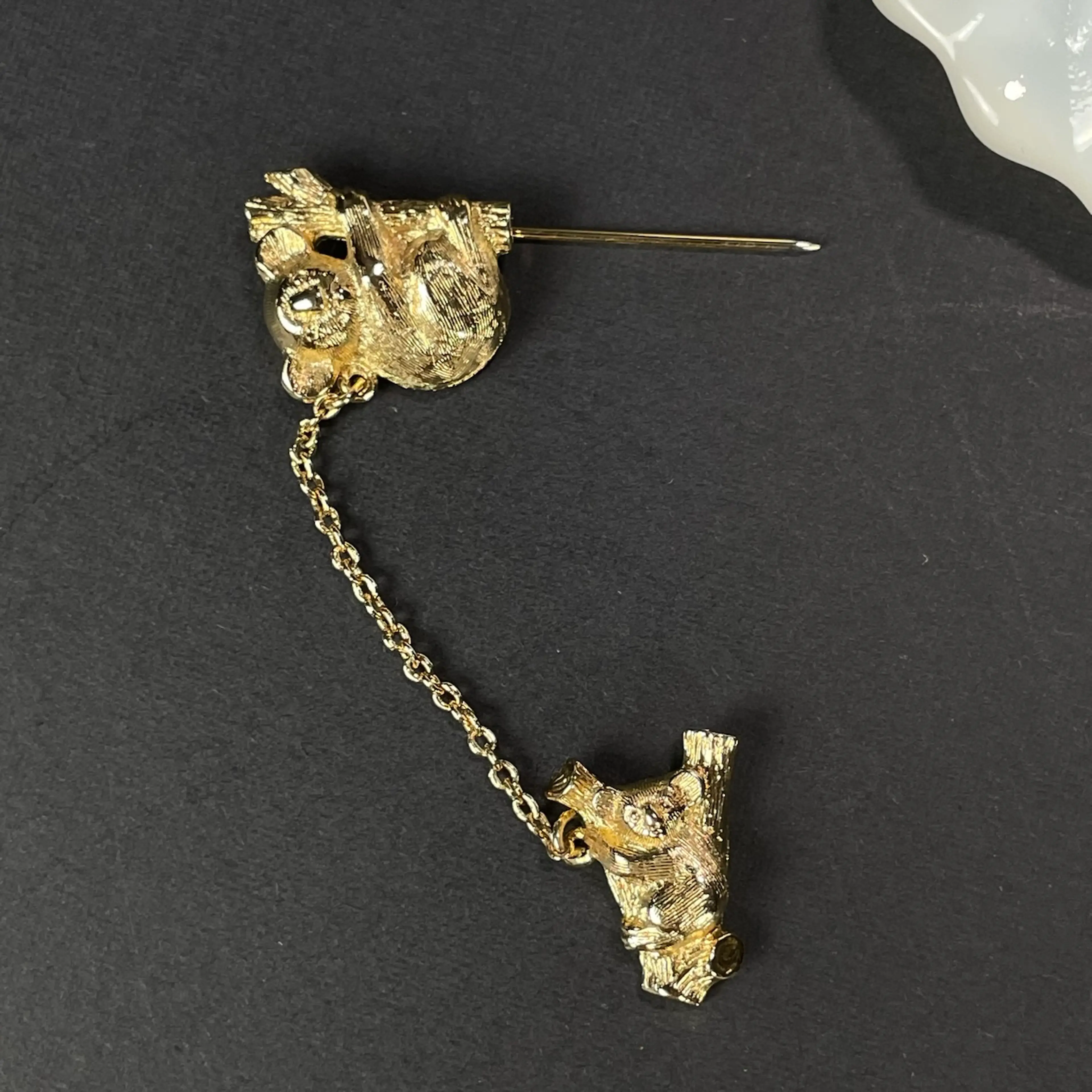 Image 3 of 6