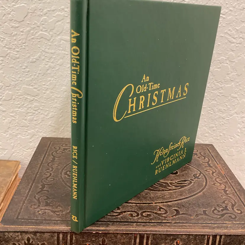 🎄Green Hardcover “An Old-time Christmas” Book