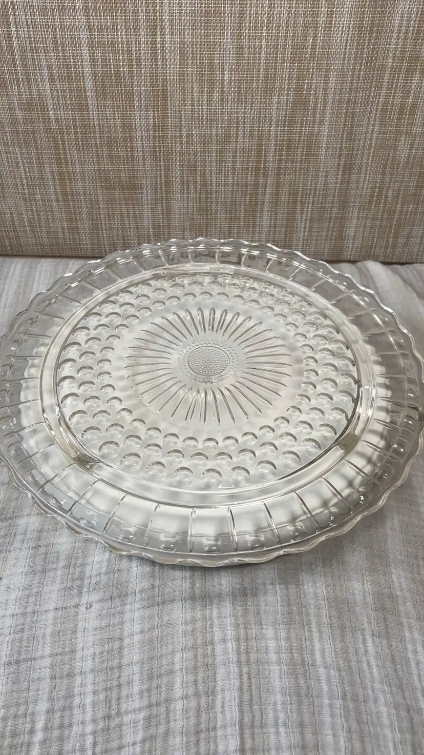 018 Vintage Federal Glass Clear 3 Feet Sunflower Center 11.25 Inch Cake Plate/Sandwich/Riser