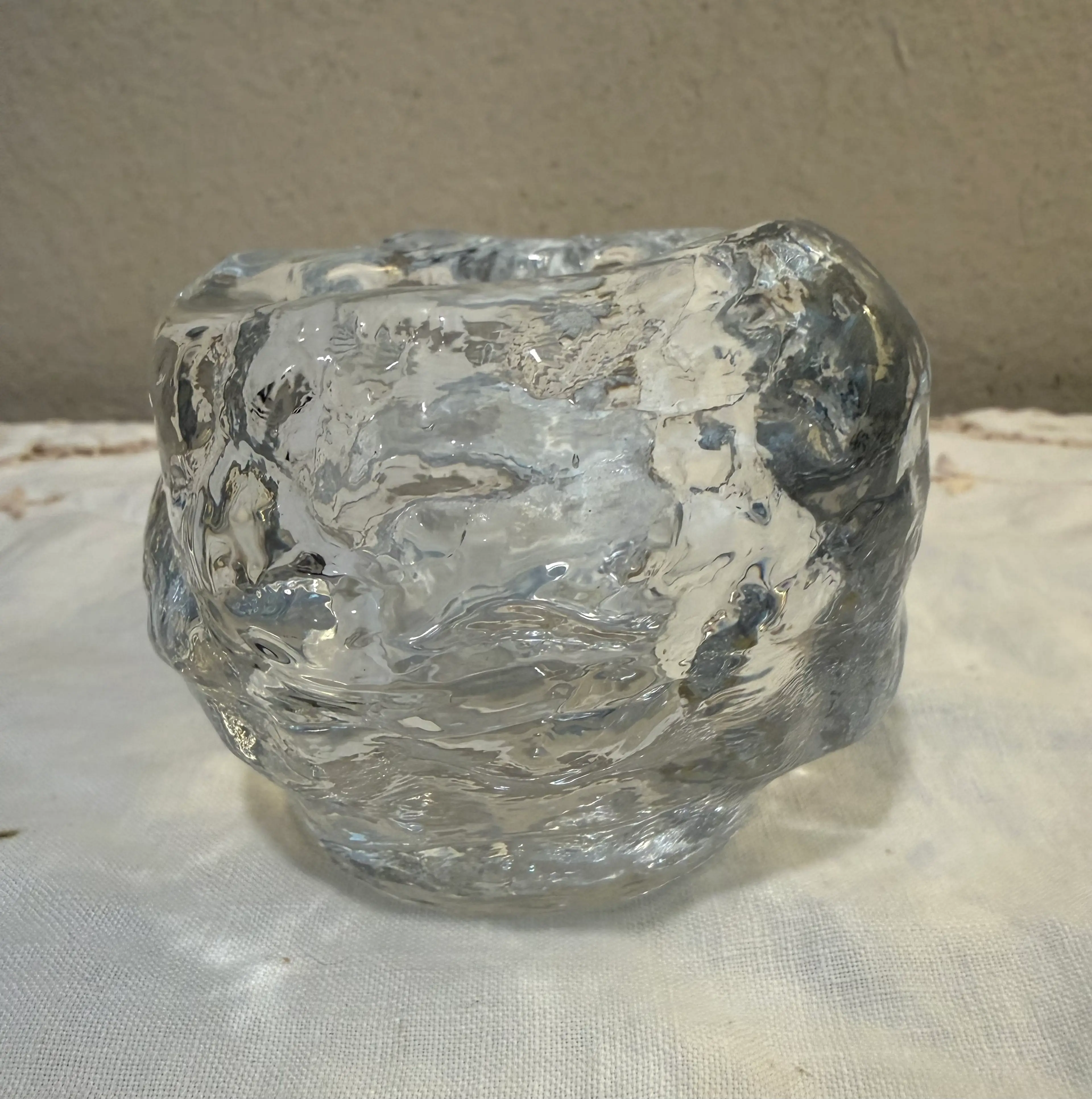Image 4 of 8