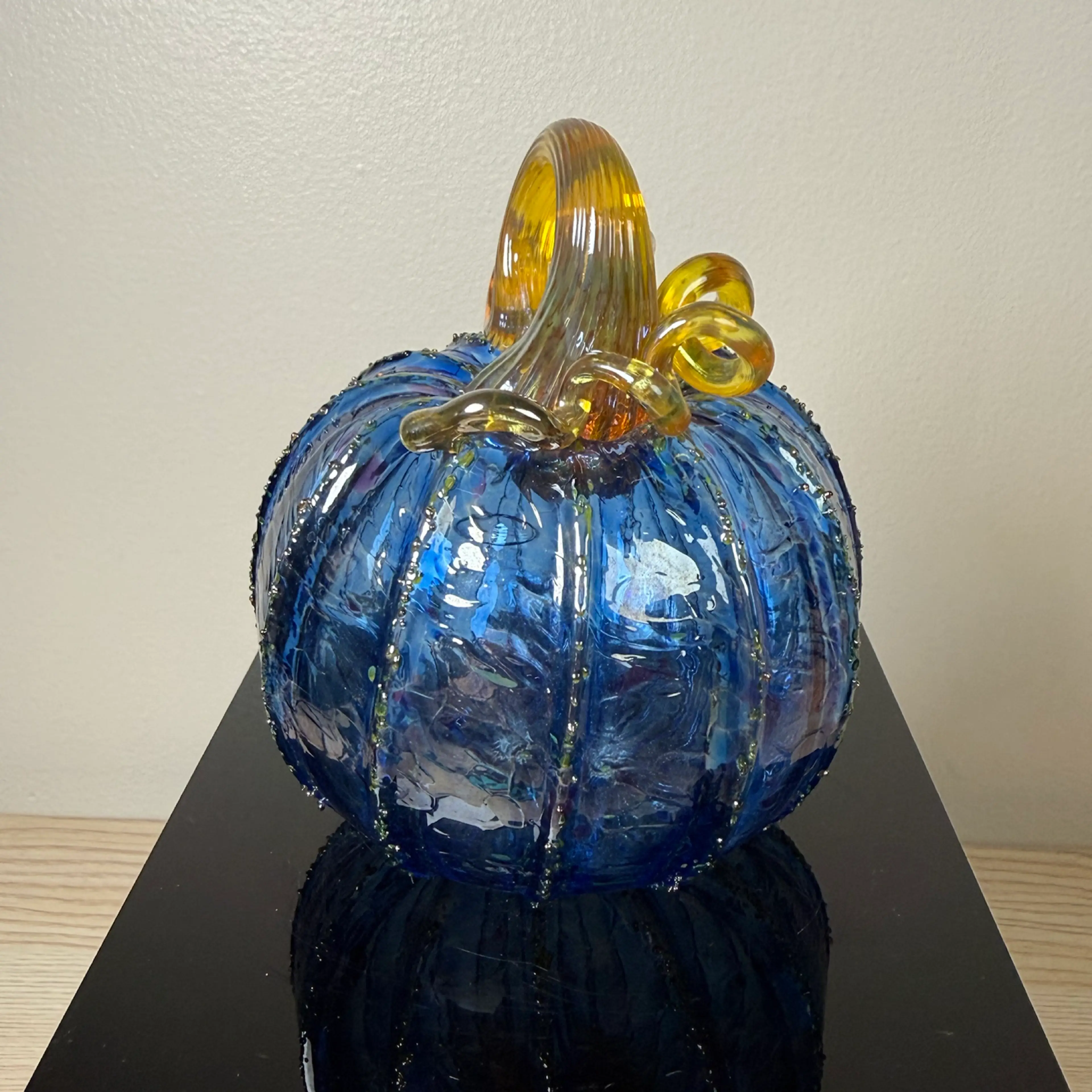 Image 2 of 7