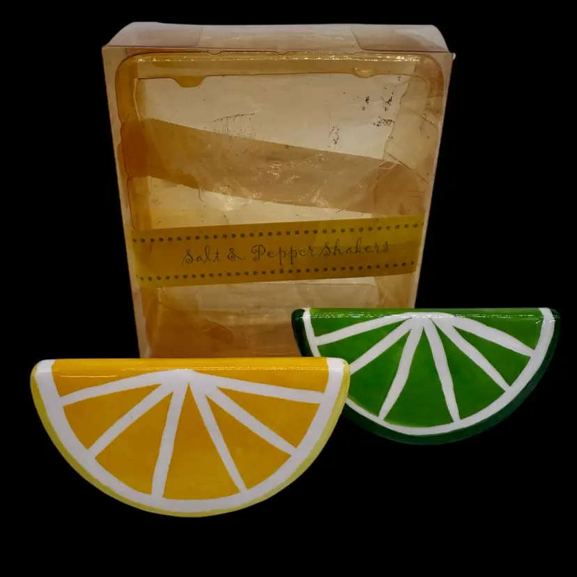 NOS Lemon 🍋 Lime 🍋‍🟩 Salt & Pepper Shakers Set Of 2