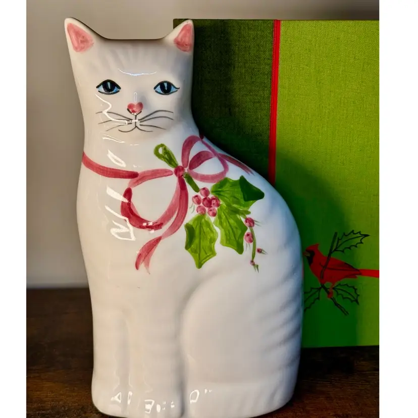 😻 11x6.5” vintage hand-painted ceramic cat by N.S. Gustin Co, w/festive pink ribbon & Christmas holly