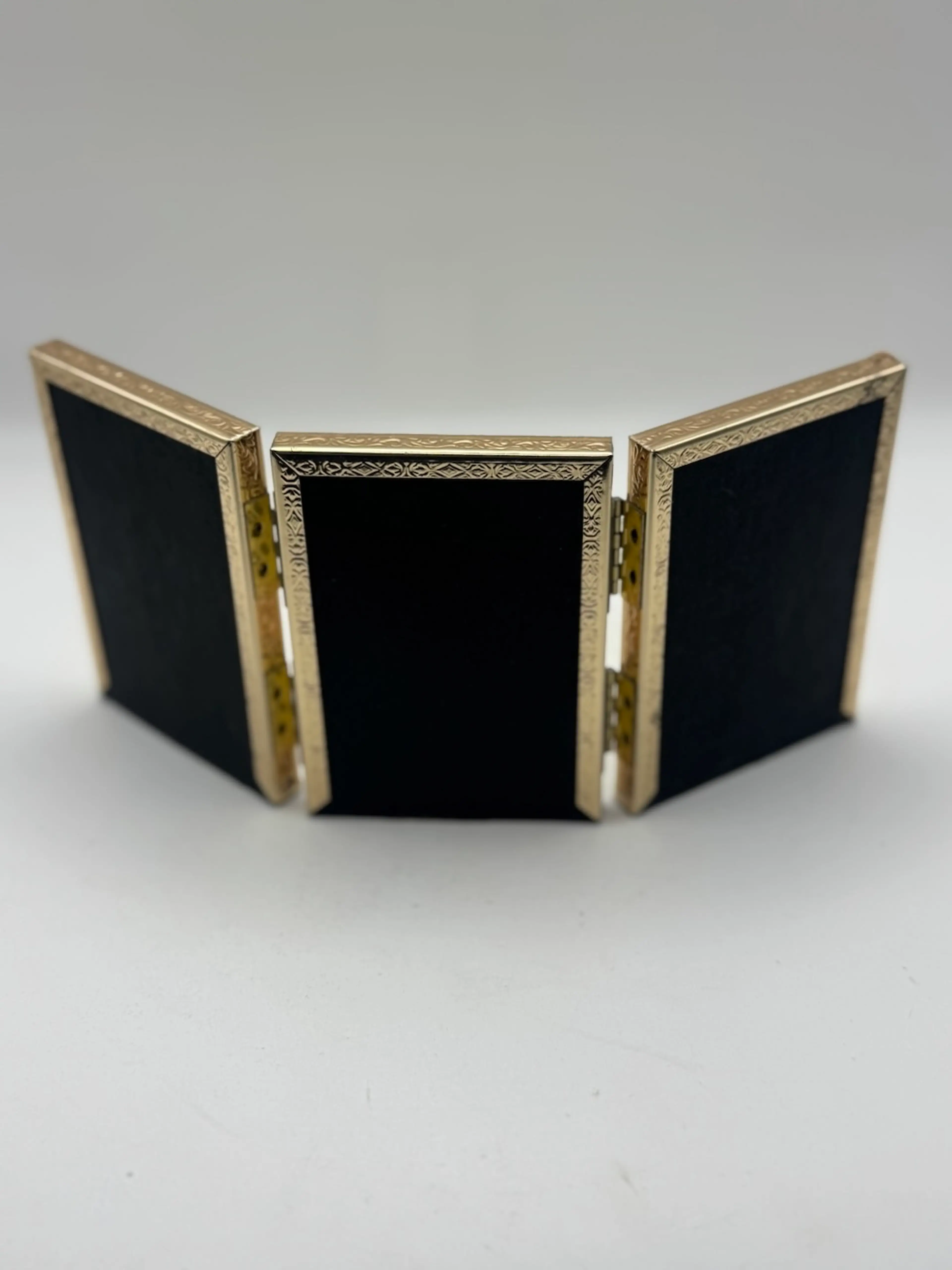 Image 2 of 3
