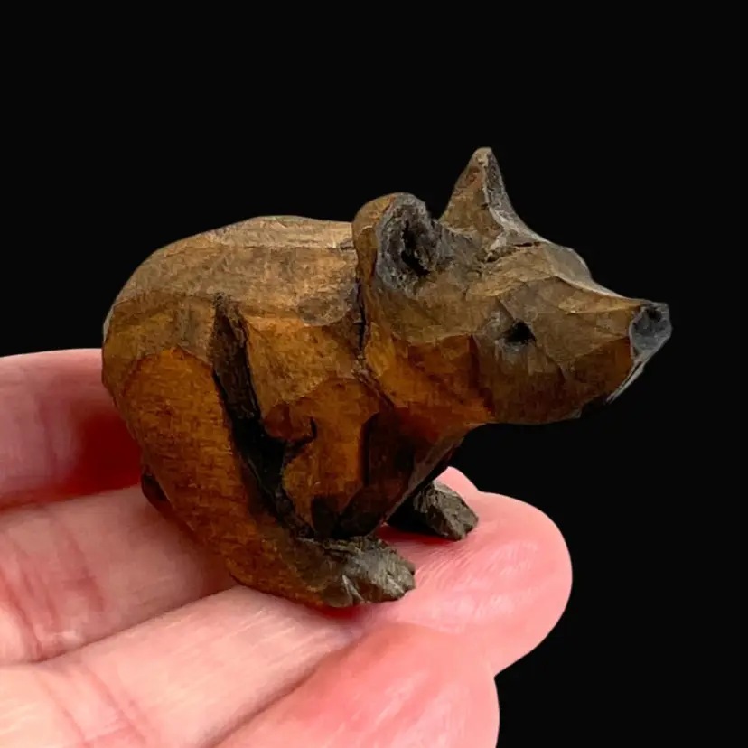 Wooden Brown Bear Running Figurine – Vintage Hand-Carved Faceted Folk Art Rustic Miniature Collectible